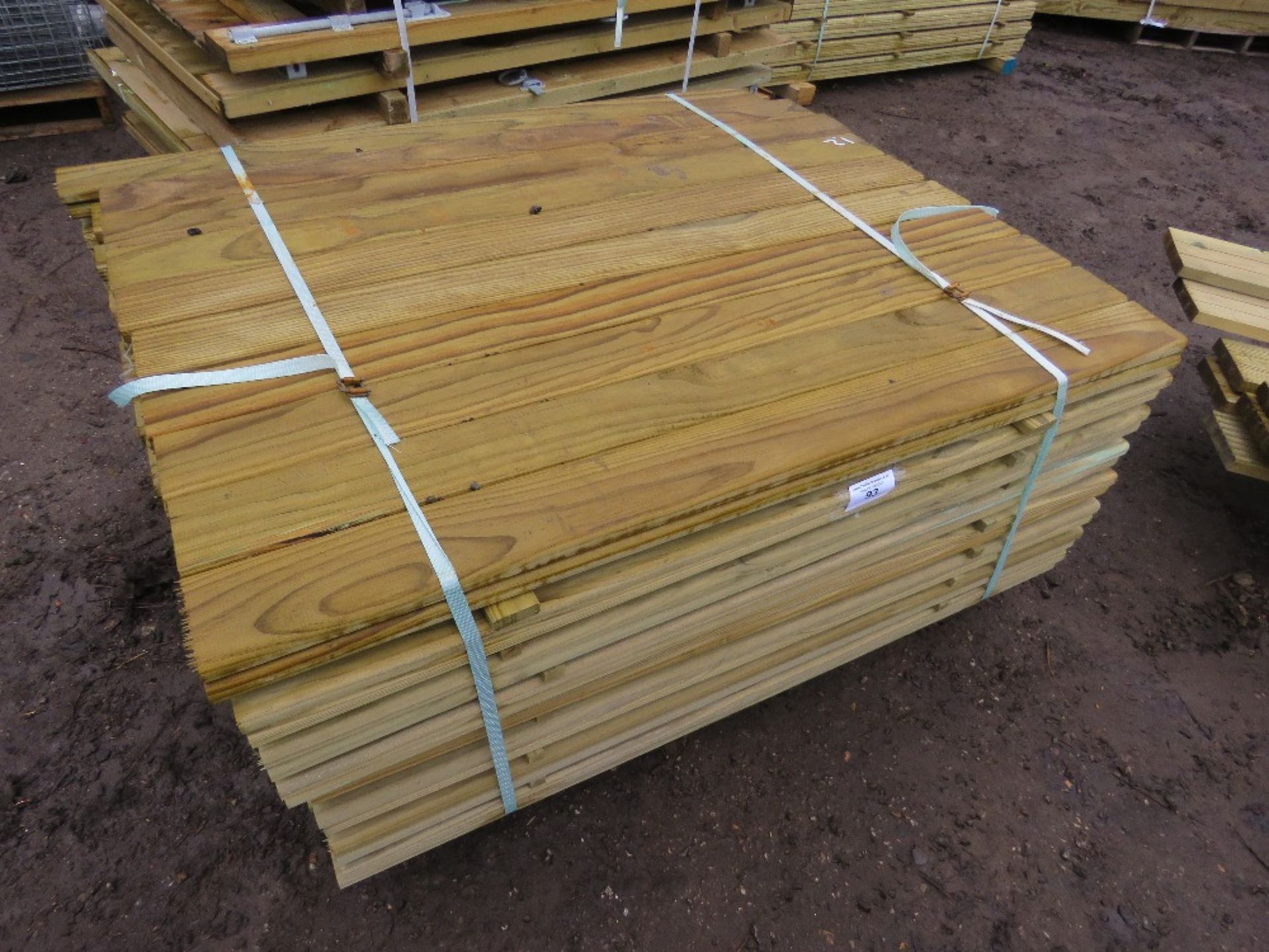 PACK OF FENCING TIMBER 1.2MX10CM APPROX.