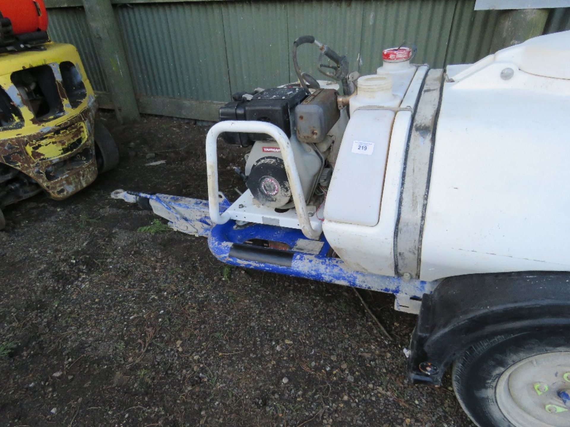 BRENDON WASHER BOWSER WITH YANMAR DIESEL ENGINE. - Image 4 of 8