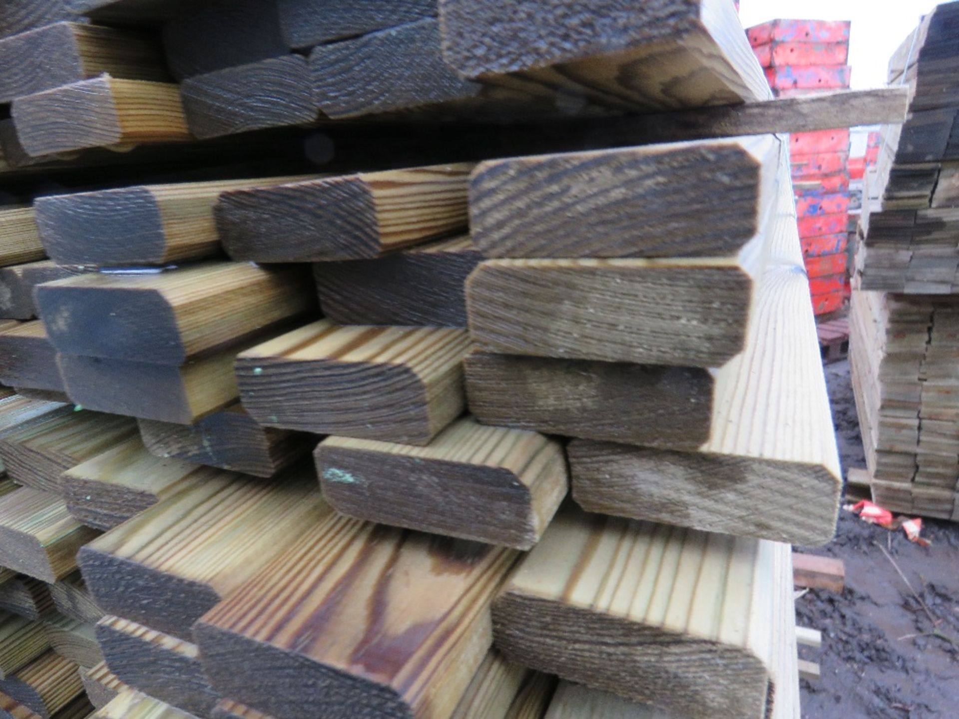 2 LARGE PACKS OF FENCING TIMBER/TRELLIS SLATS 1.83MX5CM APPROX. - Image 3 of 3
