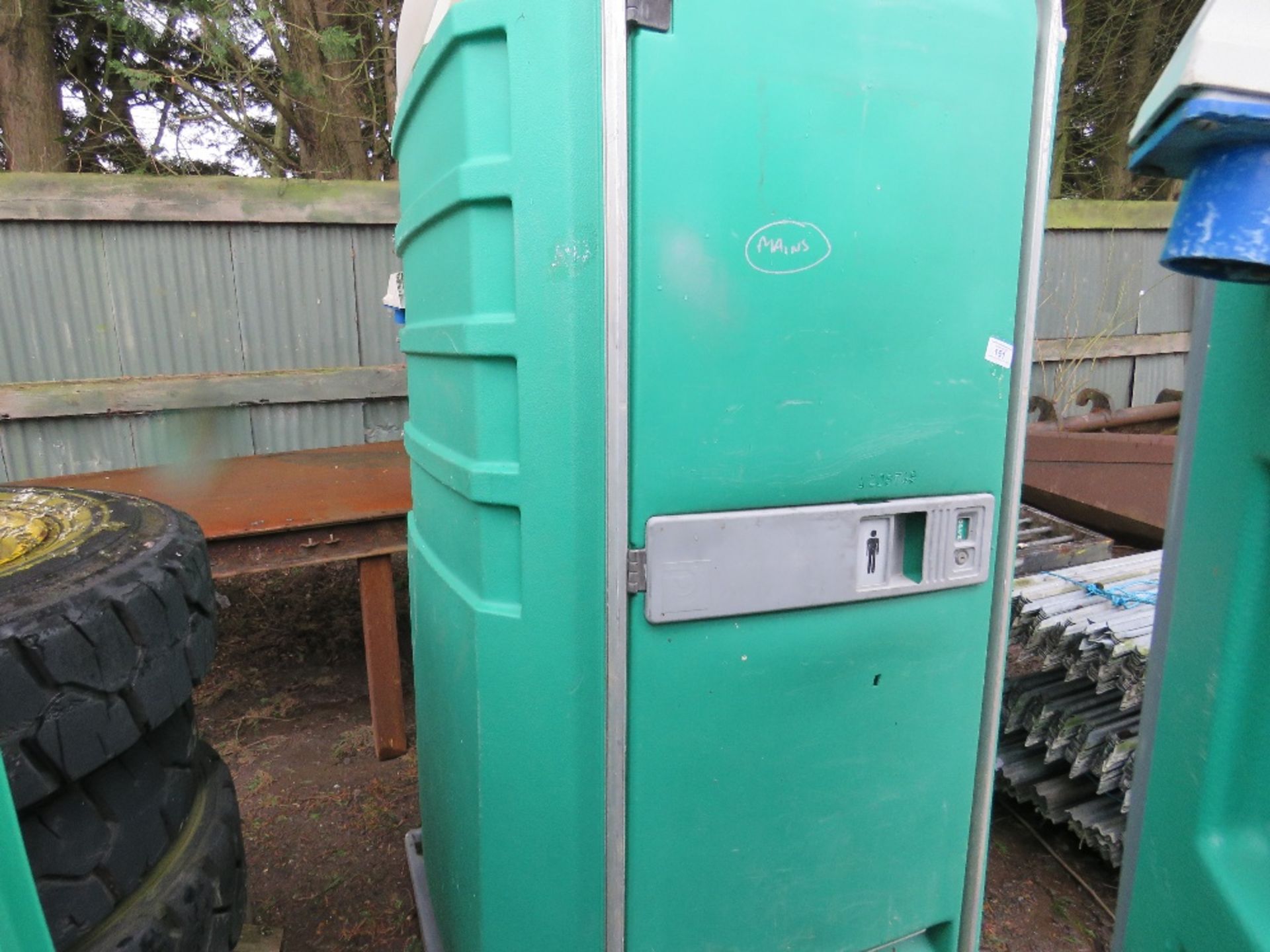 MAINS PORTABLE SITE TOILET