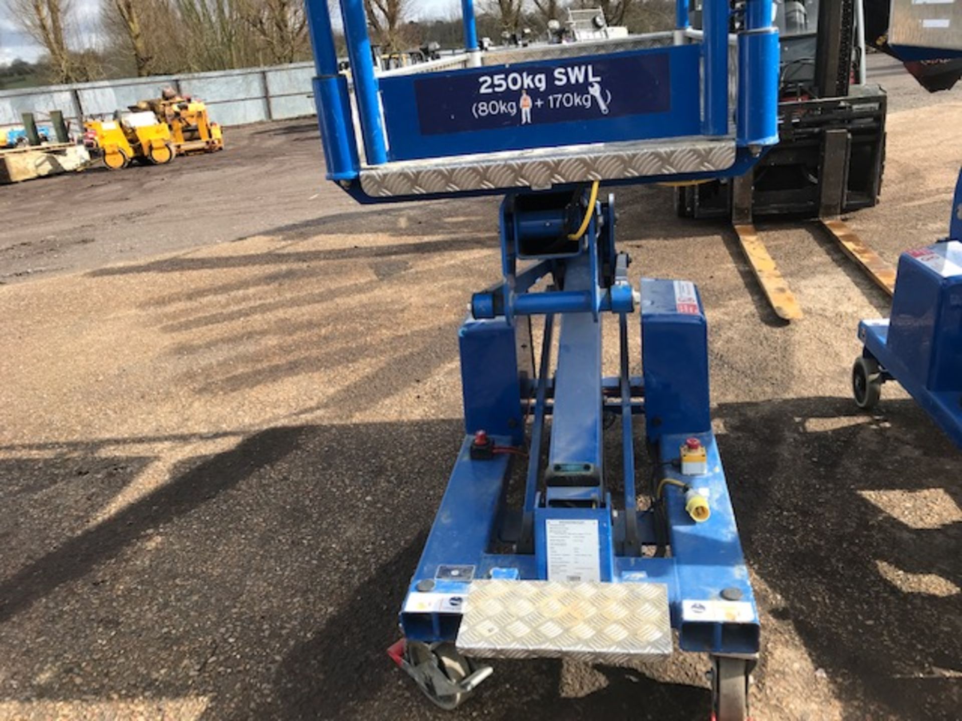 POWER TOWER SCISSOR LIFT ACCESS UNIT, YEAR 2016, DIRECT FROM LOCAL COMPANY WHO ARE NOW HIRING ALL - Image 2 of 5