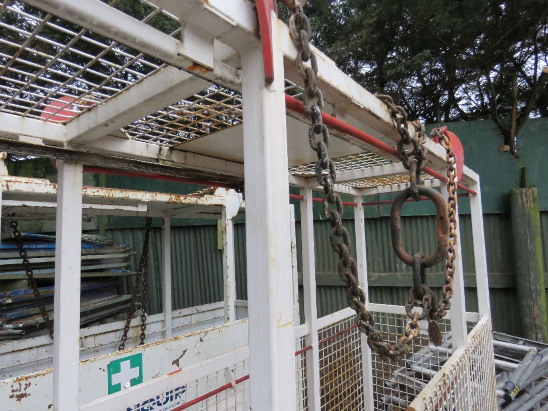 FORKLIFT/CRANE MOUNTED MAN CAGE 2010 YEAR, 8FTX2.6FT APPROX. - Image 2 of 4