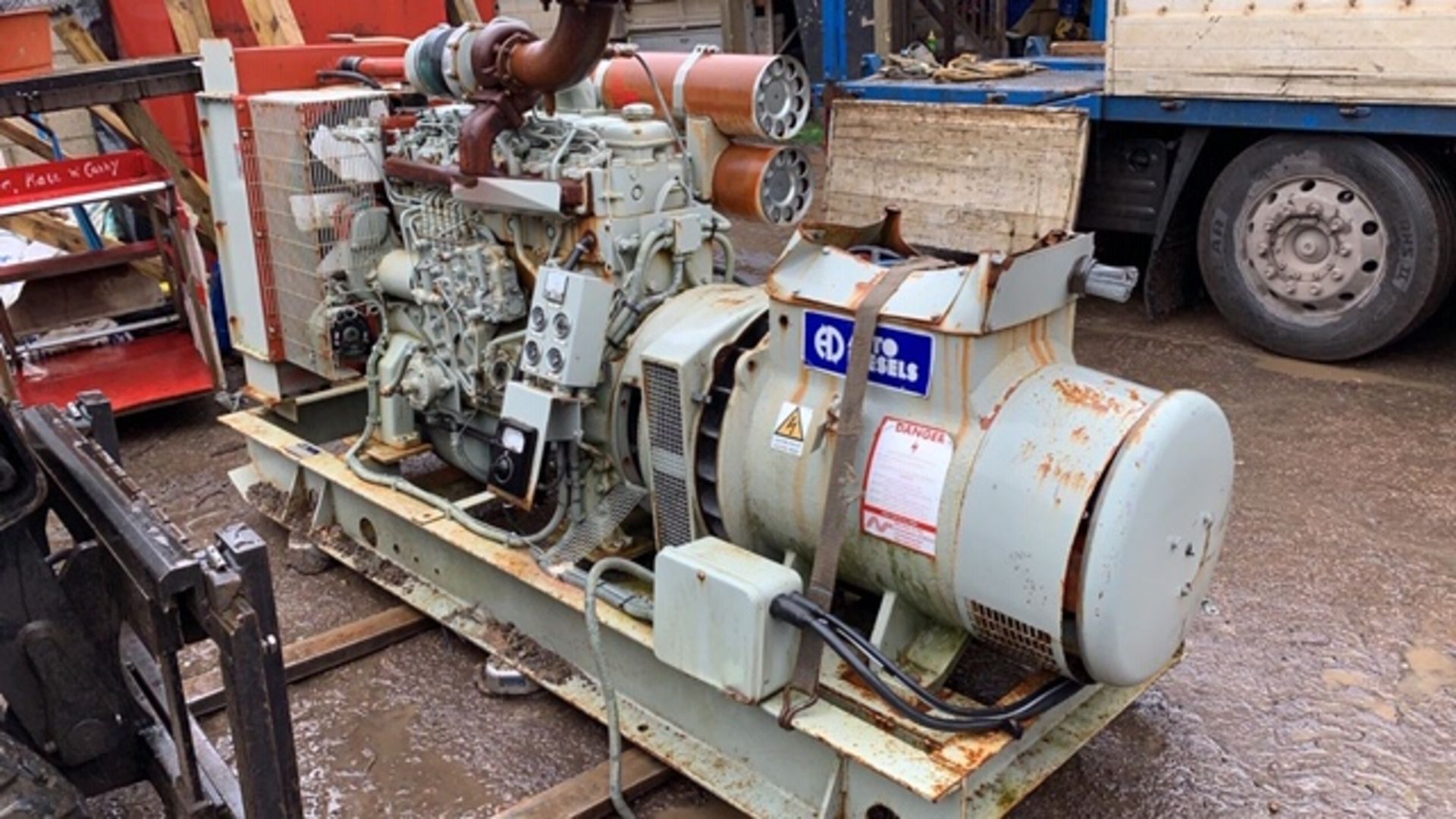 VOLVO ENGINED AUTO DIESELS 200KVA GENERATOR SET. EX AIRPORT STANDBY USE. REMOVED IN RUNNING - Image 3 of 4