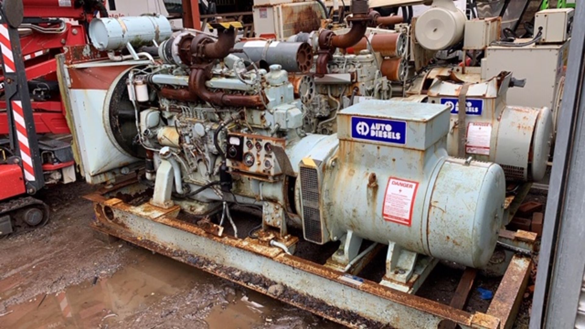 AUTO DIESELS VOLVO PENTA 187KVA RTED DIESEL GENERATOR, PREVIOUS AIRPORT STANDBY UNIT, SHOWING 800