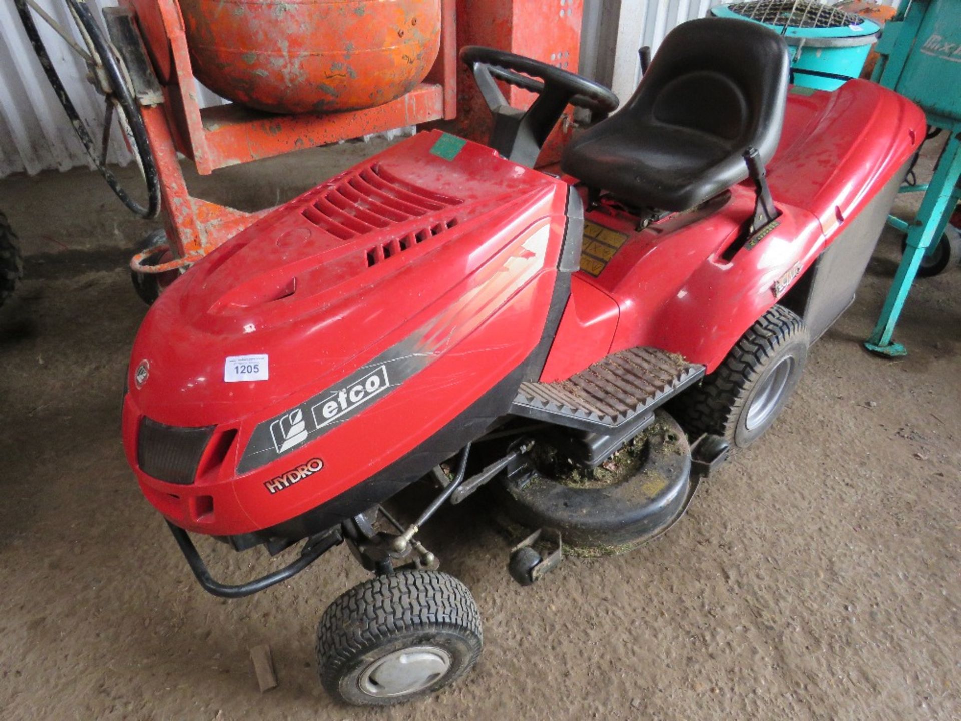 EFCO HYDRO RIDE ON MOWER WITH COLLECTOR, WHEN TESTED WAS SEEN TO RUN BUT NOT DRIVE, THEREFORE SOLD