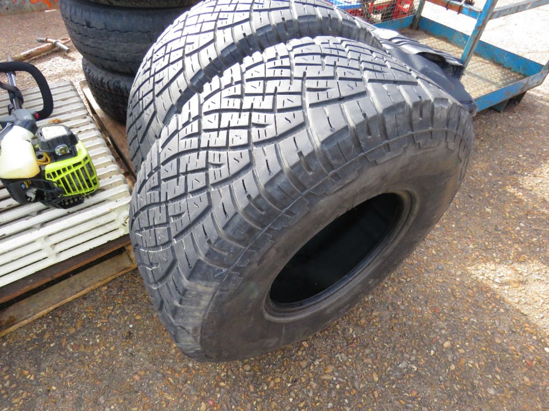 3no. 245/70 R16 wheels/tyres plus 2no. tyres. WHEELS BELIEVED TO BE FOR FORD RANGER - Image 3 of 4