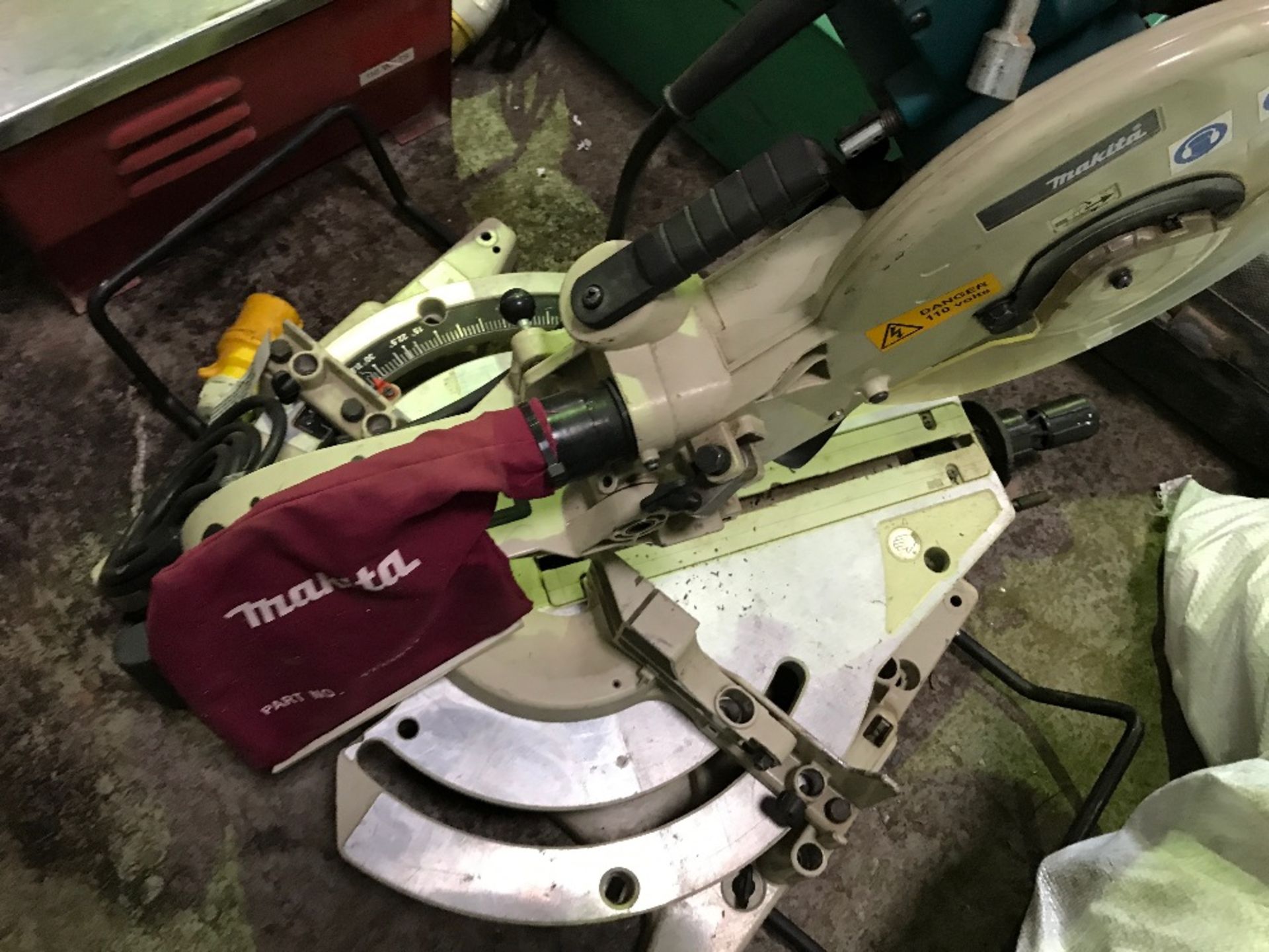 110v Makita mitre saw