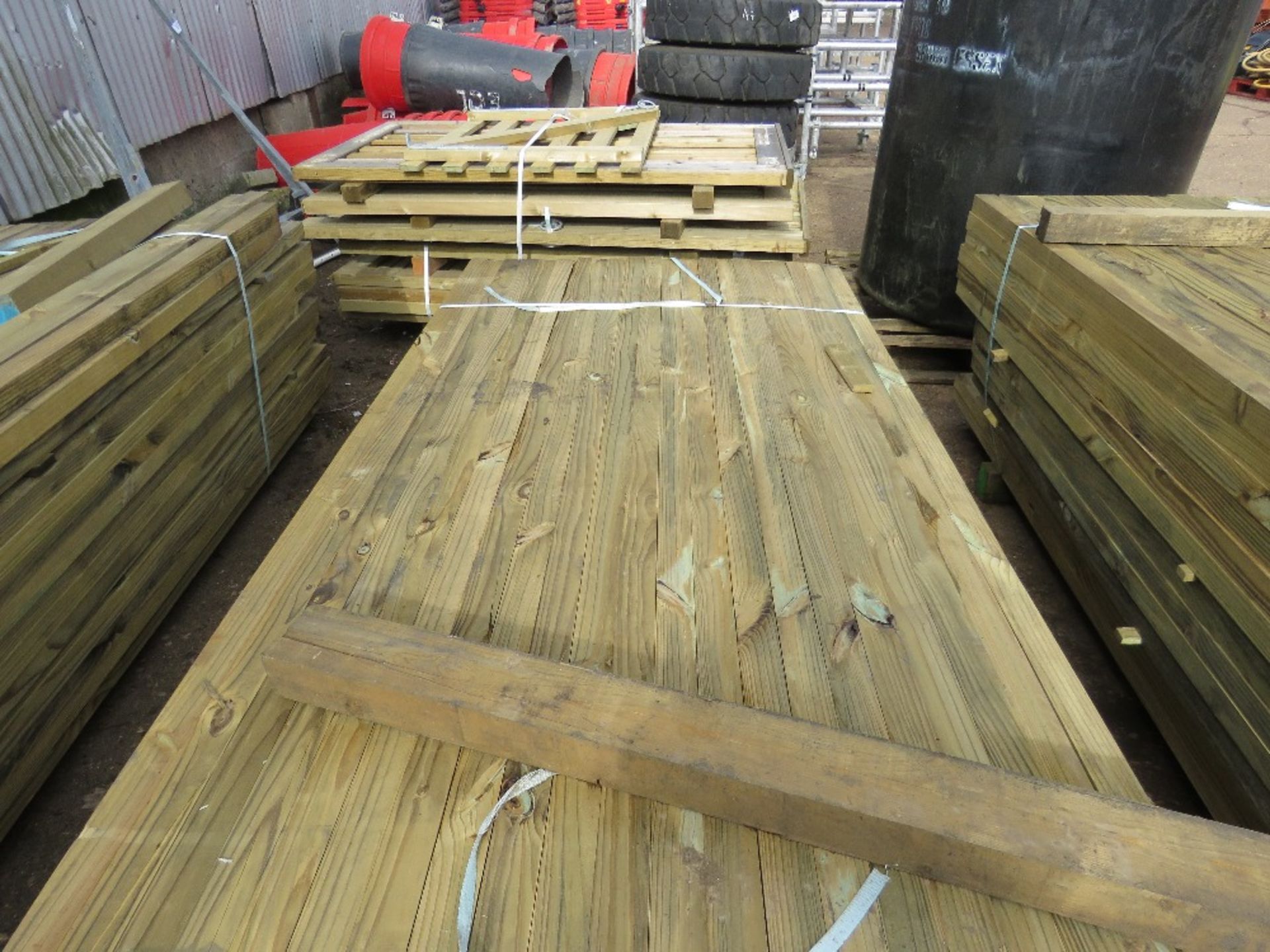 Large pack of timber posts, approx. 210no. in total, 45mmx55mm - Image 3 of 3