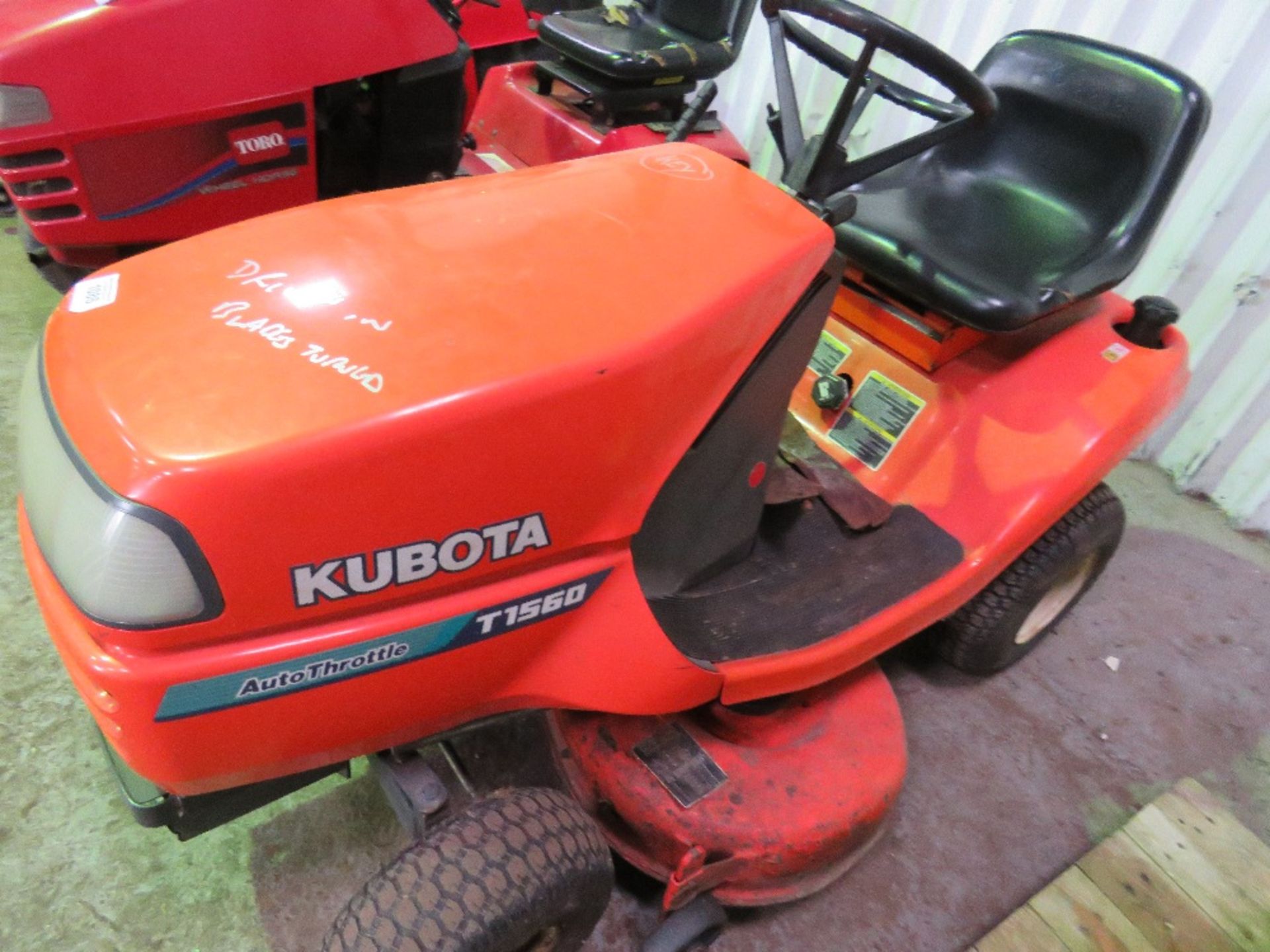 KUBOTA T1560 RIDE ON MOWER, - Image 2 of 4