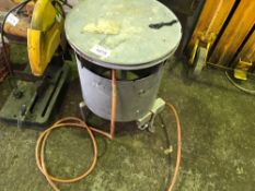 Gas powered dustbin-type heater