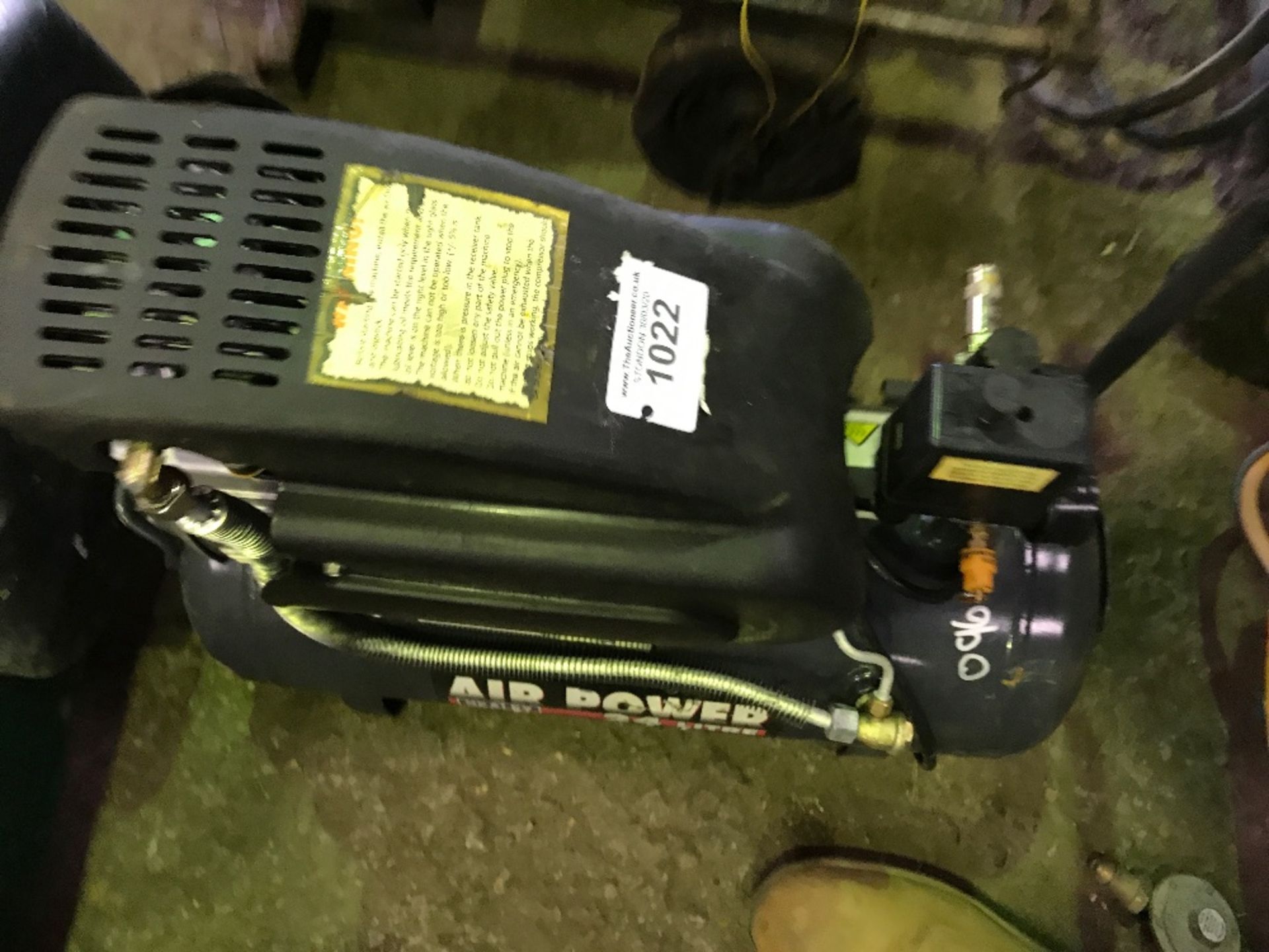 Sealey 24litre 240v compressor - Image 3 of 3