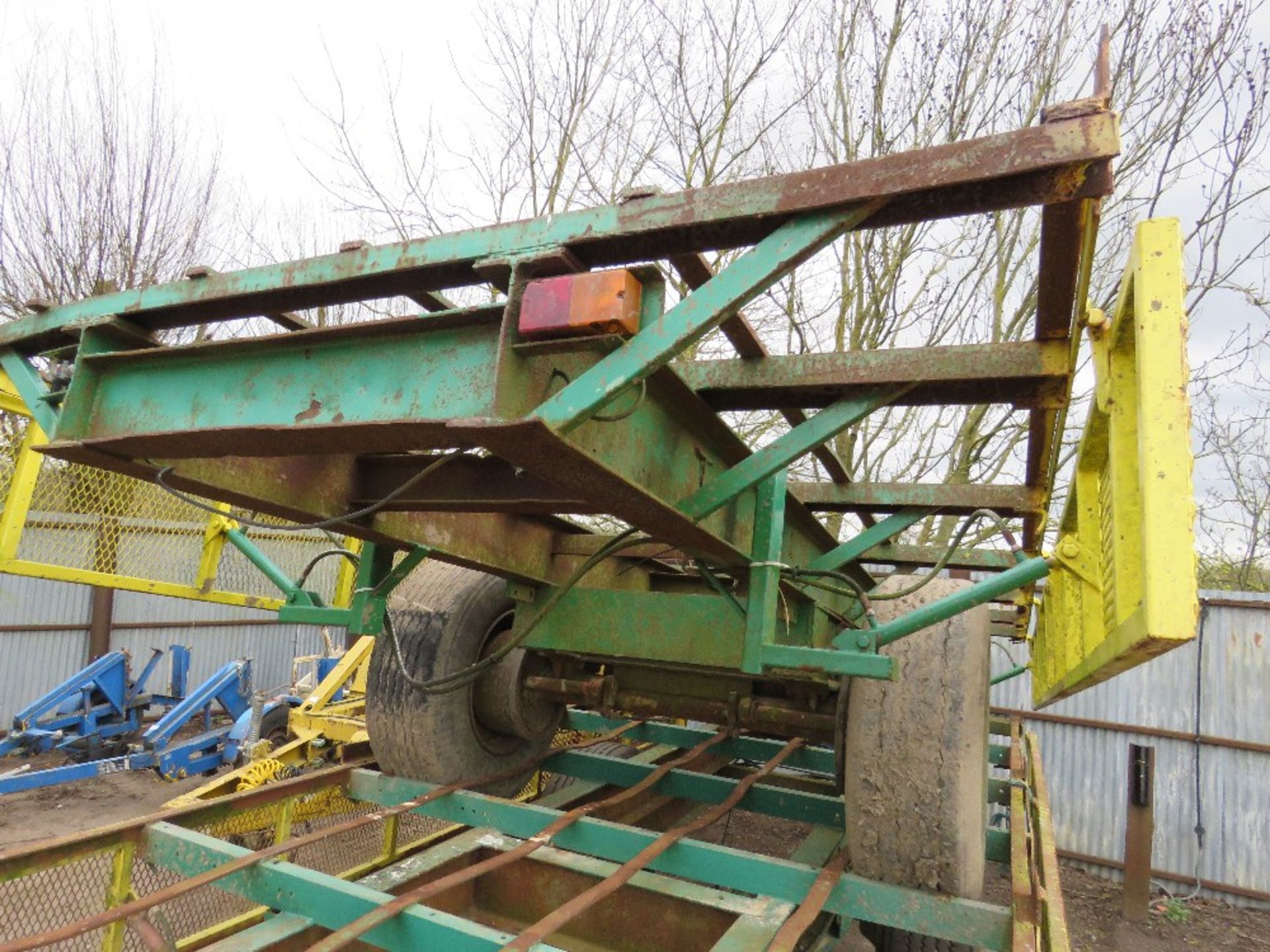 SINGLE AXLED AGRICULTURAL TRAILER IDEAL FOR HAY AND STRAW - Image 2 of 6