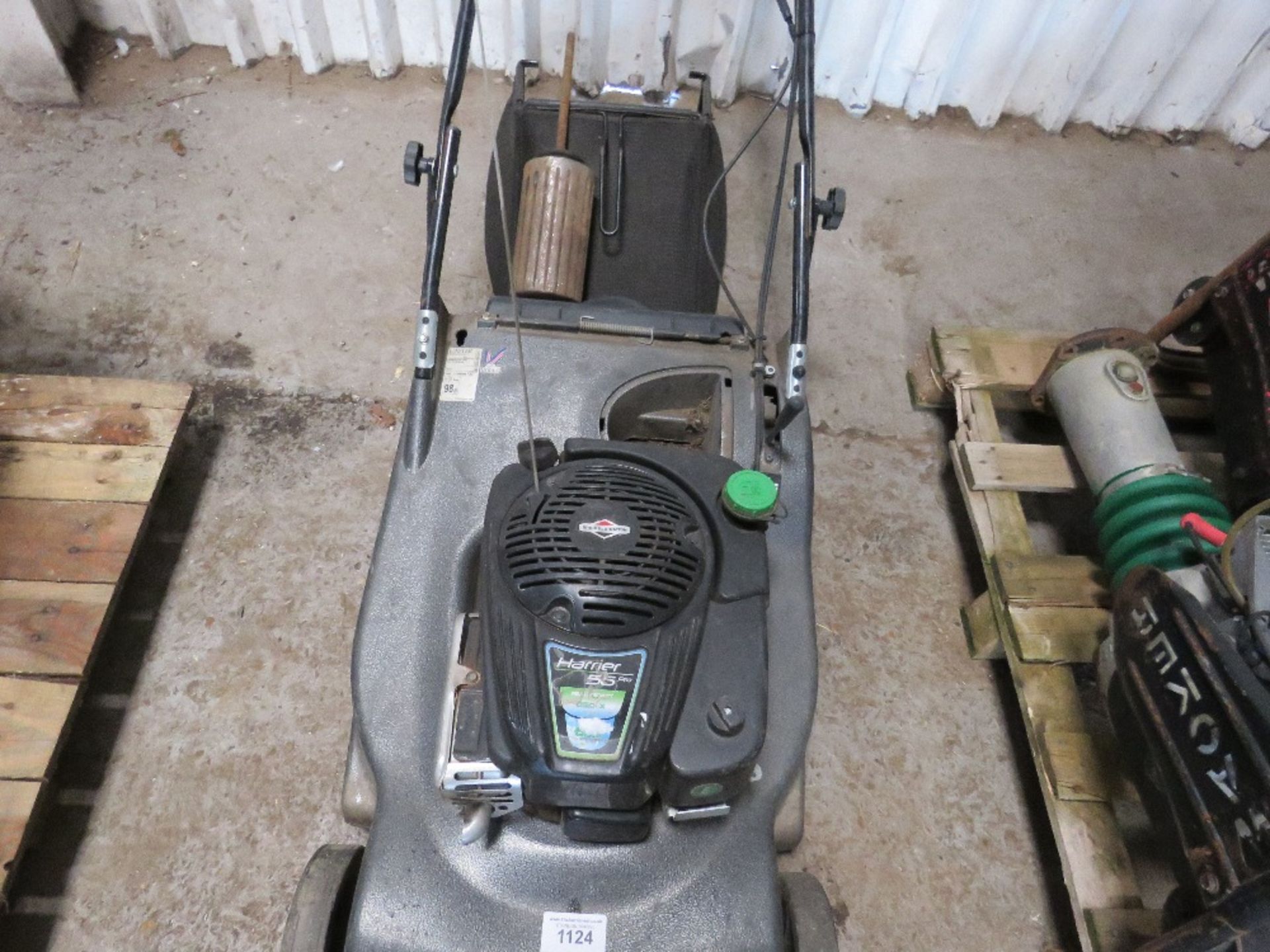 HAYTER HARRIER 56 MOWER WITH COLLECTOR. ENGINE SEEN TO START AND RUN. ROLLER ASSEMBLY AND BLADE