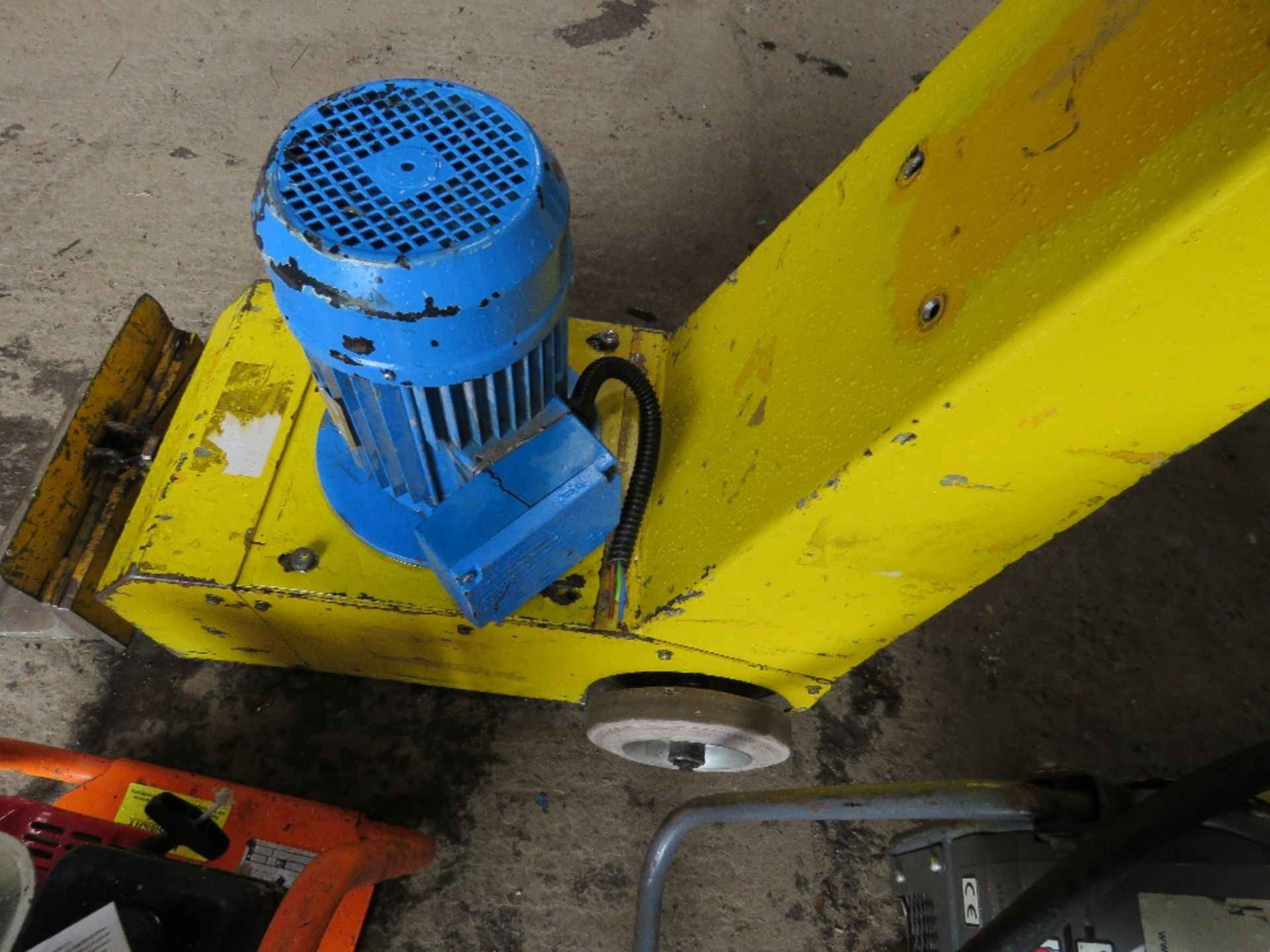 SPE HEAVY DUTY TILE LIFTER/SCRAPER, INCOMPLETE - Image 3 of 4