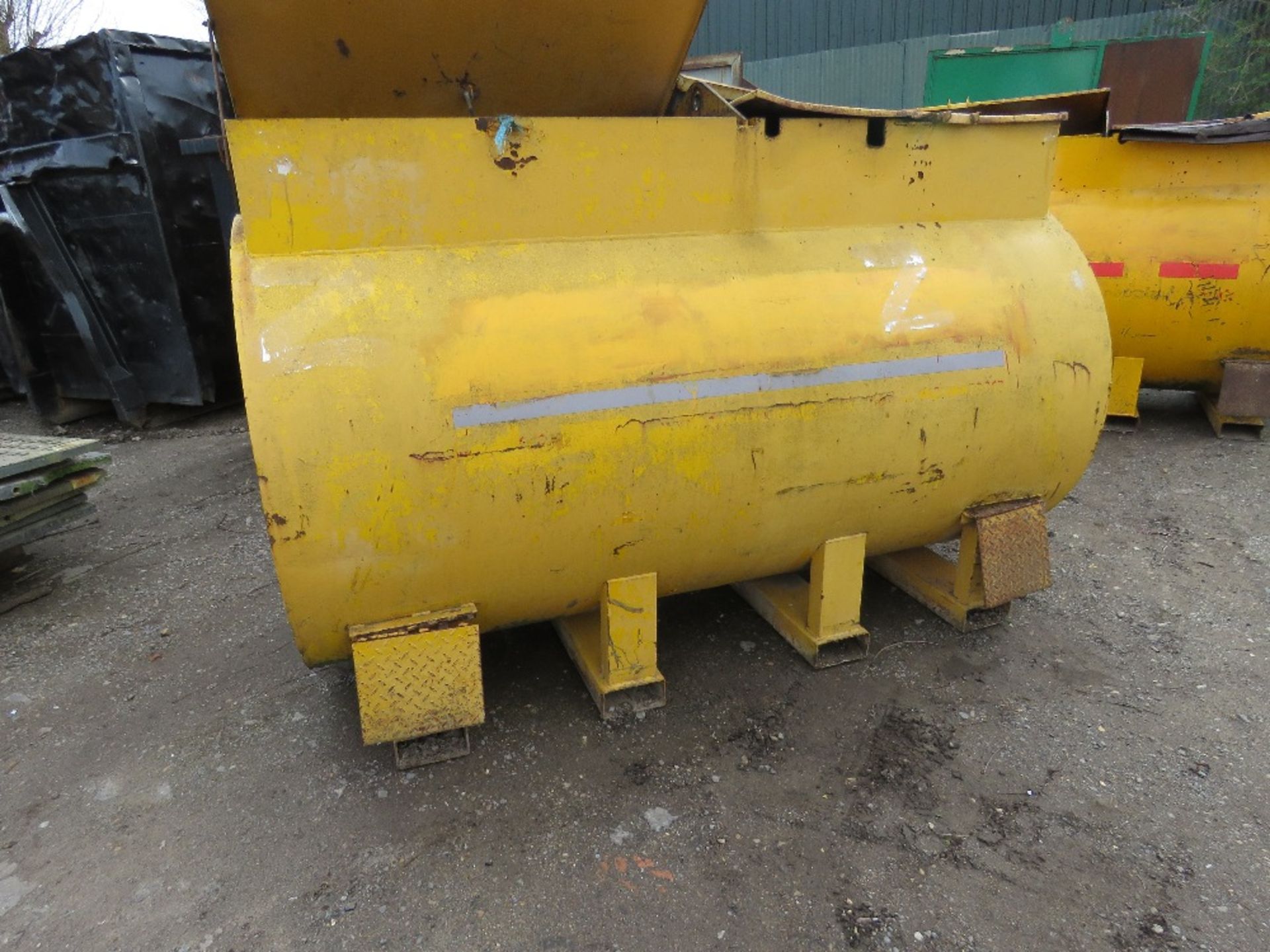 Terence Barker 2727litre diesel tank