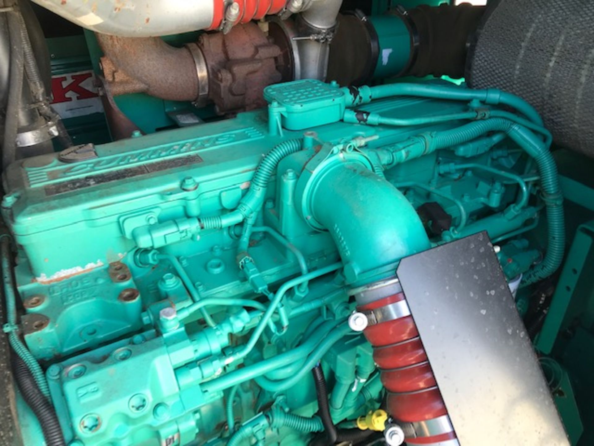 CUMMINS ENGINED 300KVA GENERATOR YEAR 2012 8367 REC HRS. DIRECT FROM LOCAL COMPANY AFTER UPGRADING - Image 11 of 14