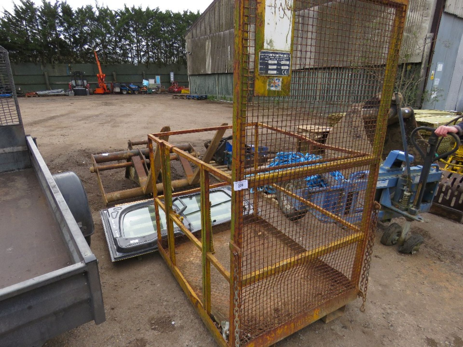 Forklift mounted man cage, untested
