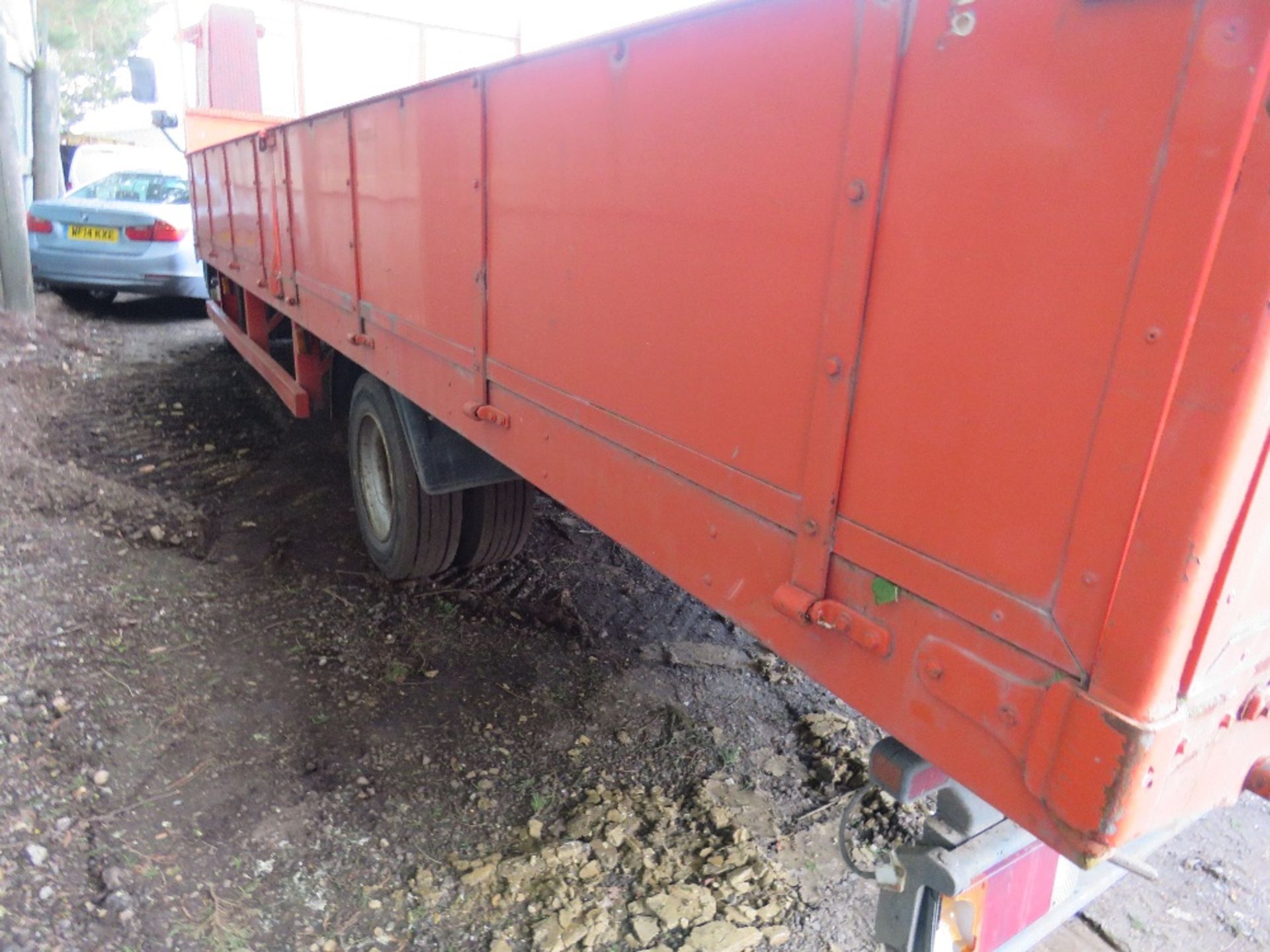 Iveco Cargo Tector drop side 7500Kg truck, 20ft body, - Image 8 of 11