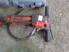 Hydraulic breaker gun