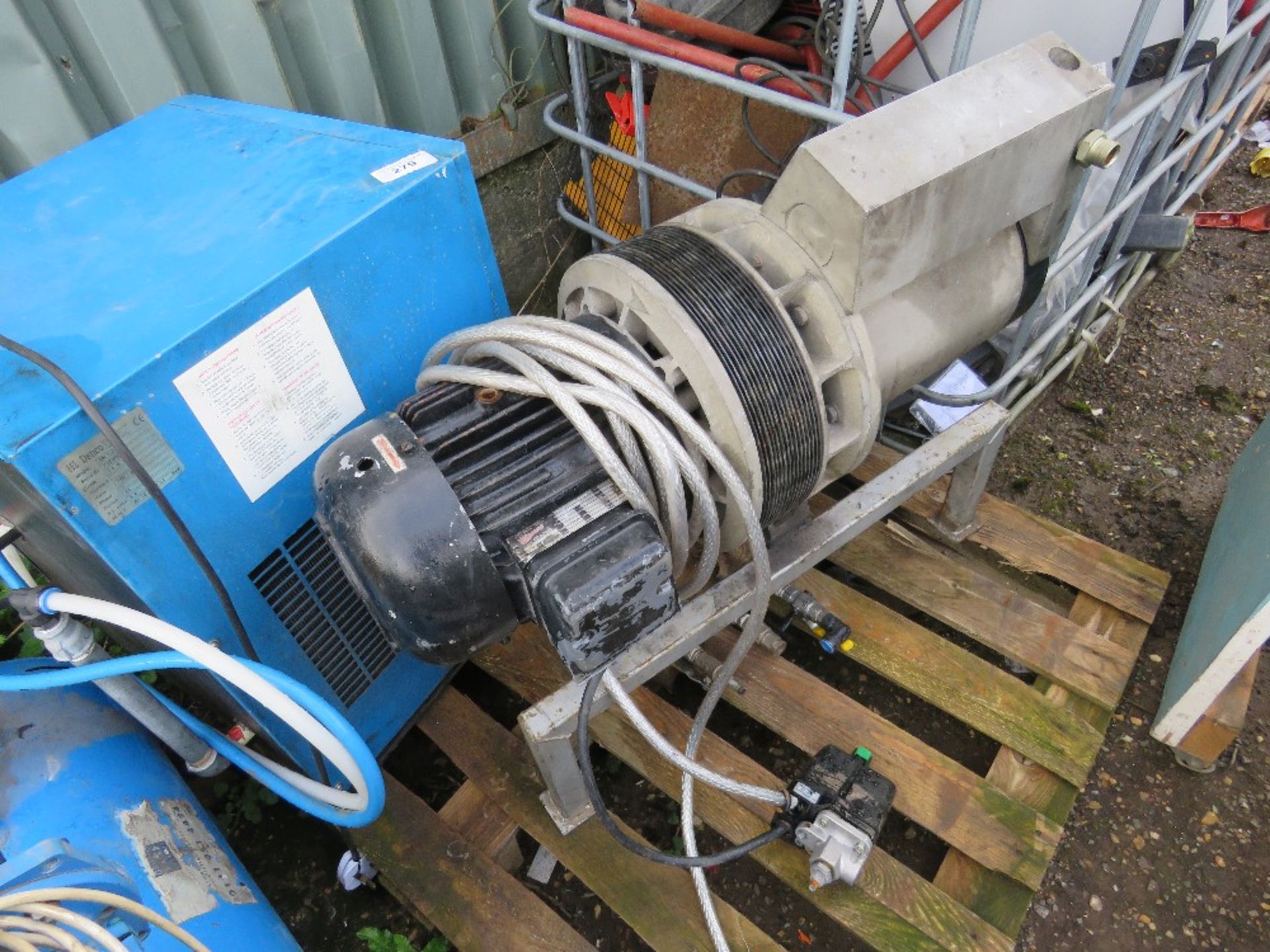 Hydrovane compressor plus Denco air drier unit