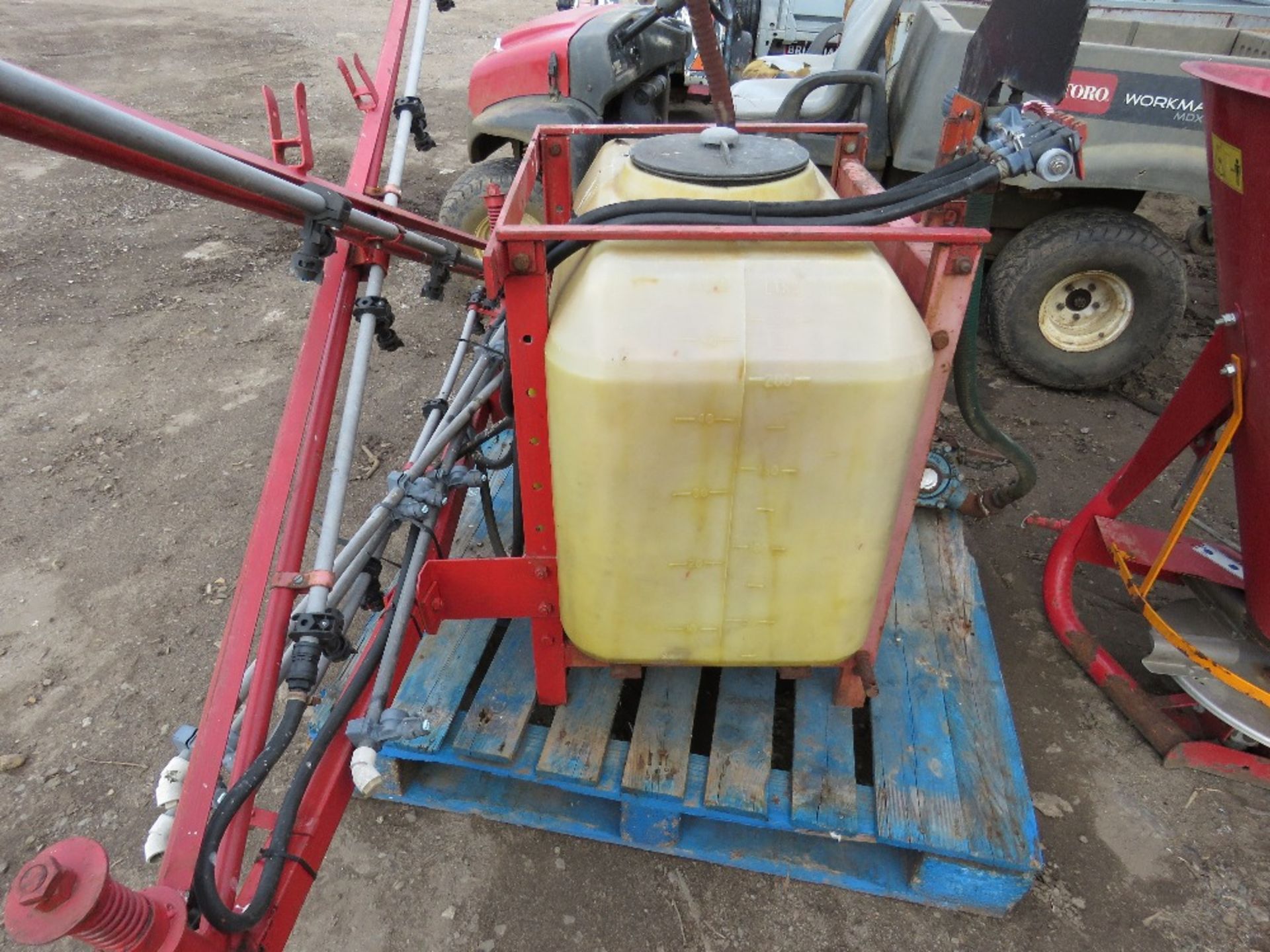 Small compact tractor mounted sprayer, 15ft approx. boom - Image 2 of 3