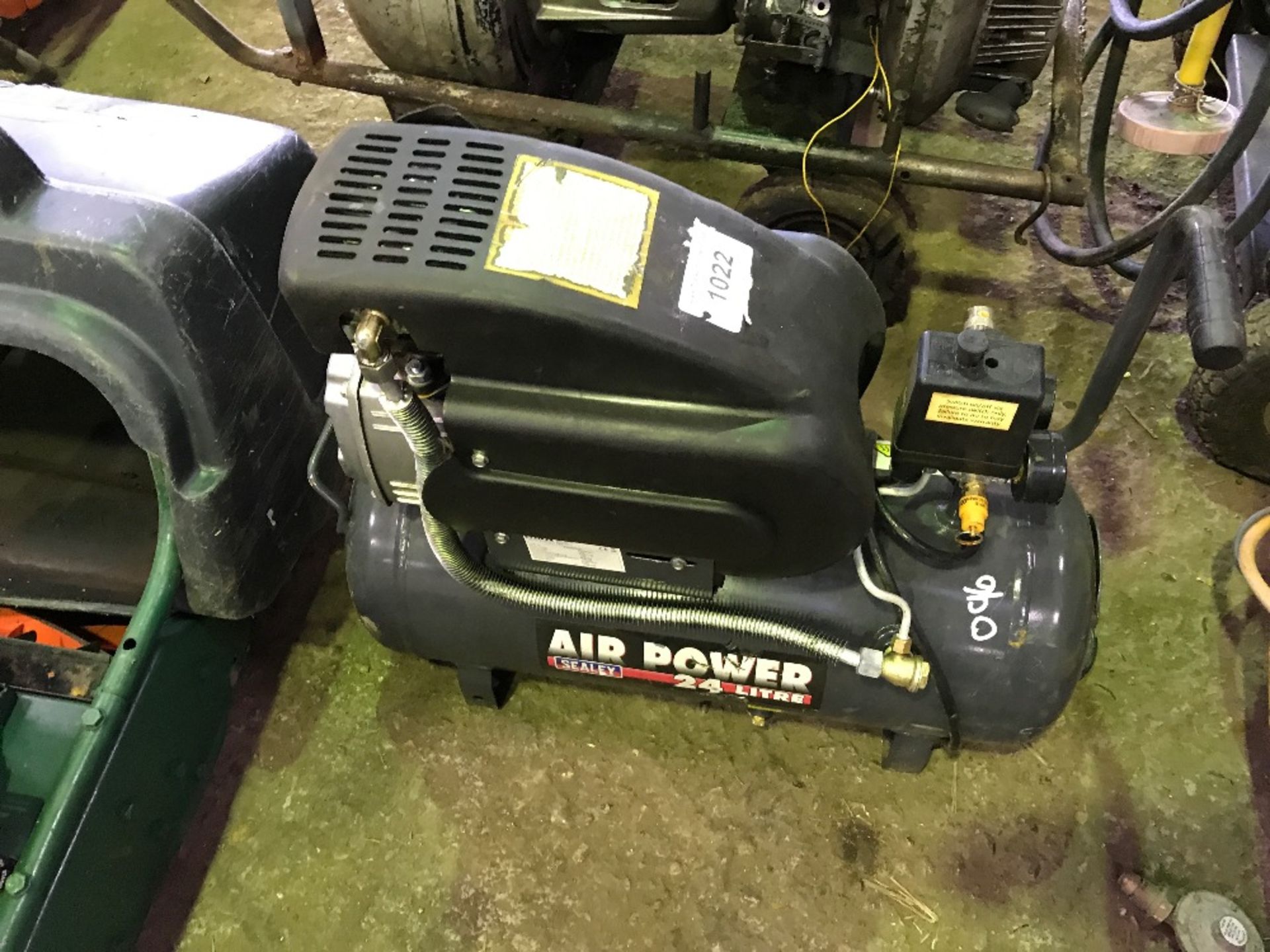 Sealey 24litre 240v compressor