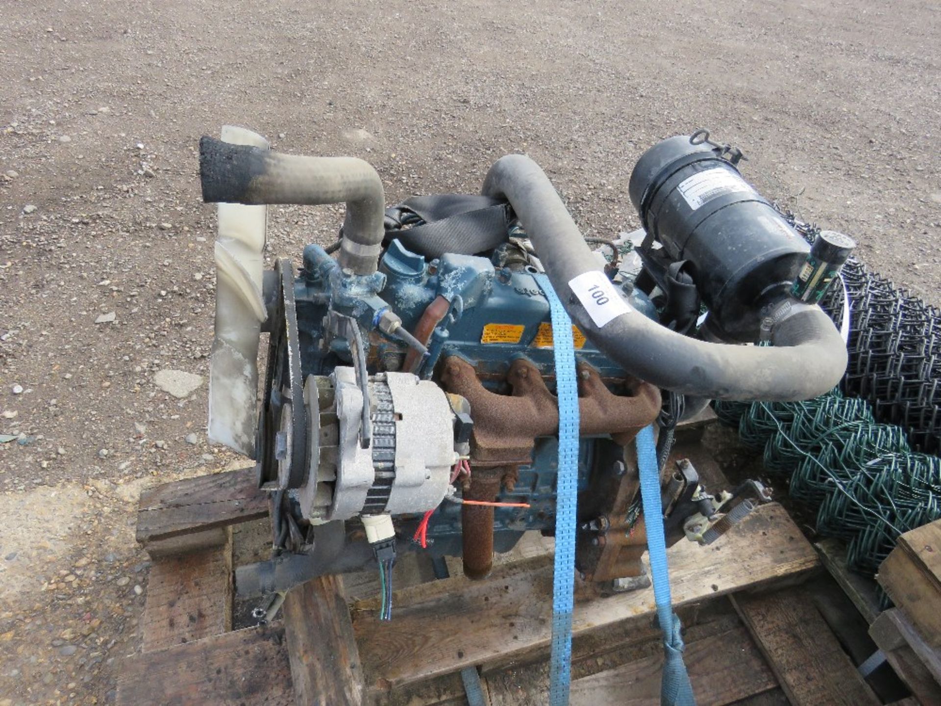 Kubota V1505-E 4-cylinder diesel engine. Untested, condition unknown. - Image 2 of 3