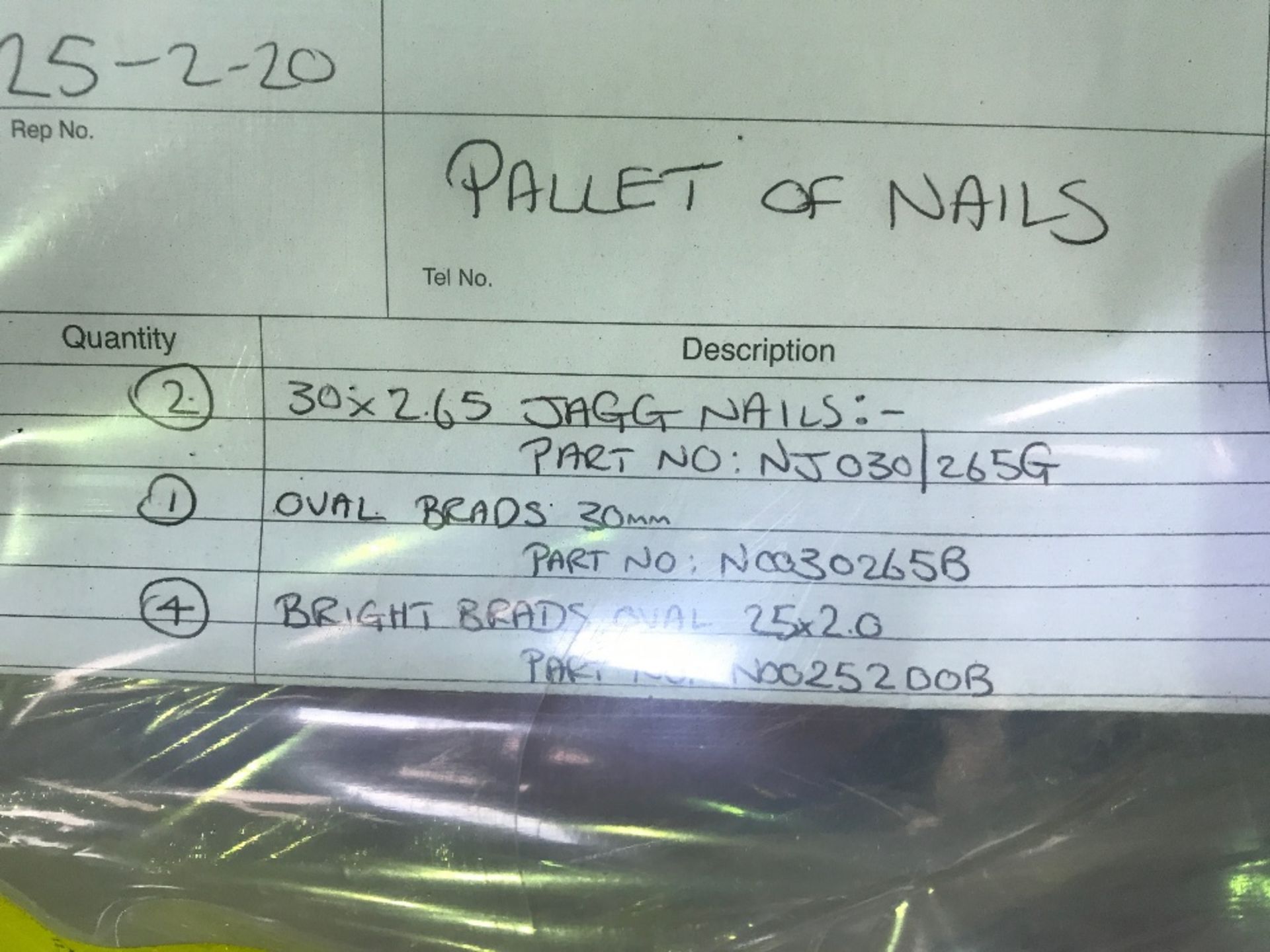 Pallet containing 40no. approx. tubs of nails - Image 2 of 6