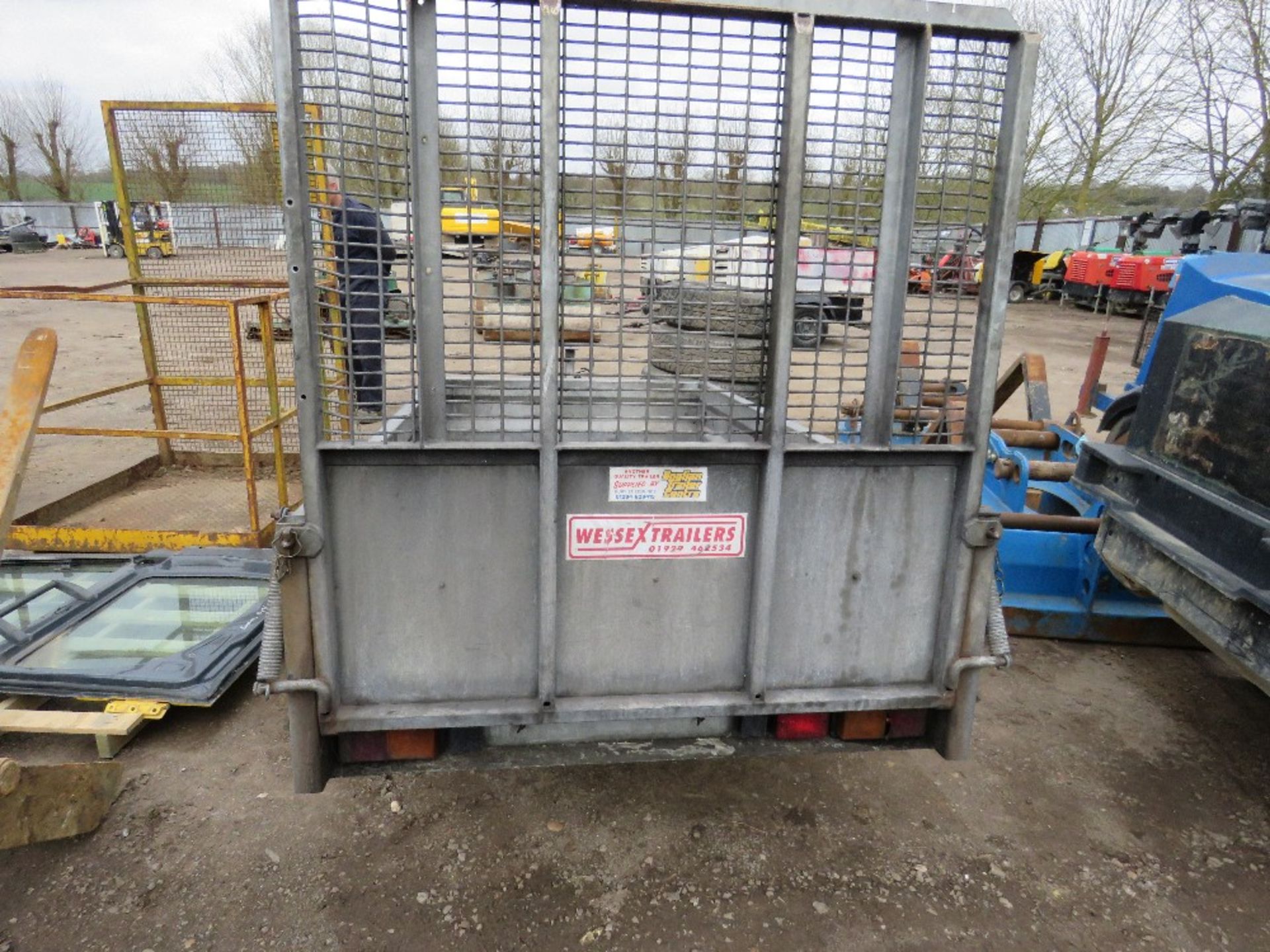 WESSEX 1800KG RATED SINGEL AXLED TRAILER 8FT X 4FT APPROX WITH DROP REAR RAMP. SN:6269501 - Image 5 of 6