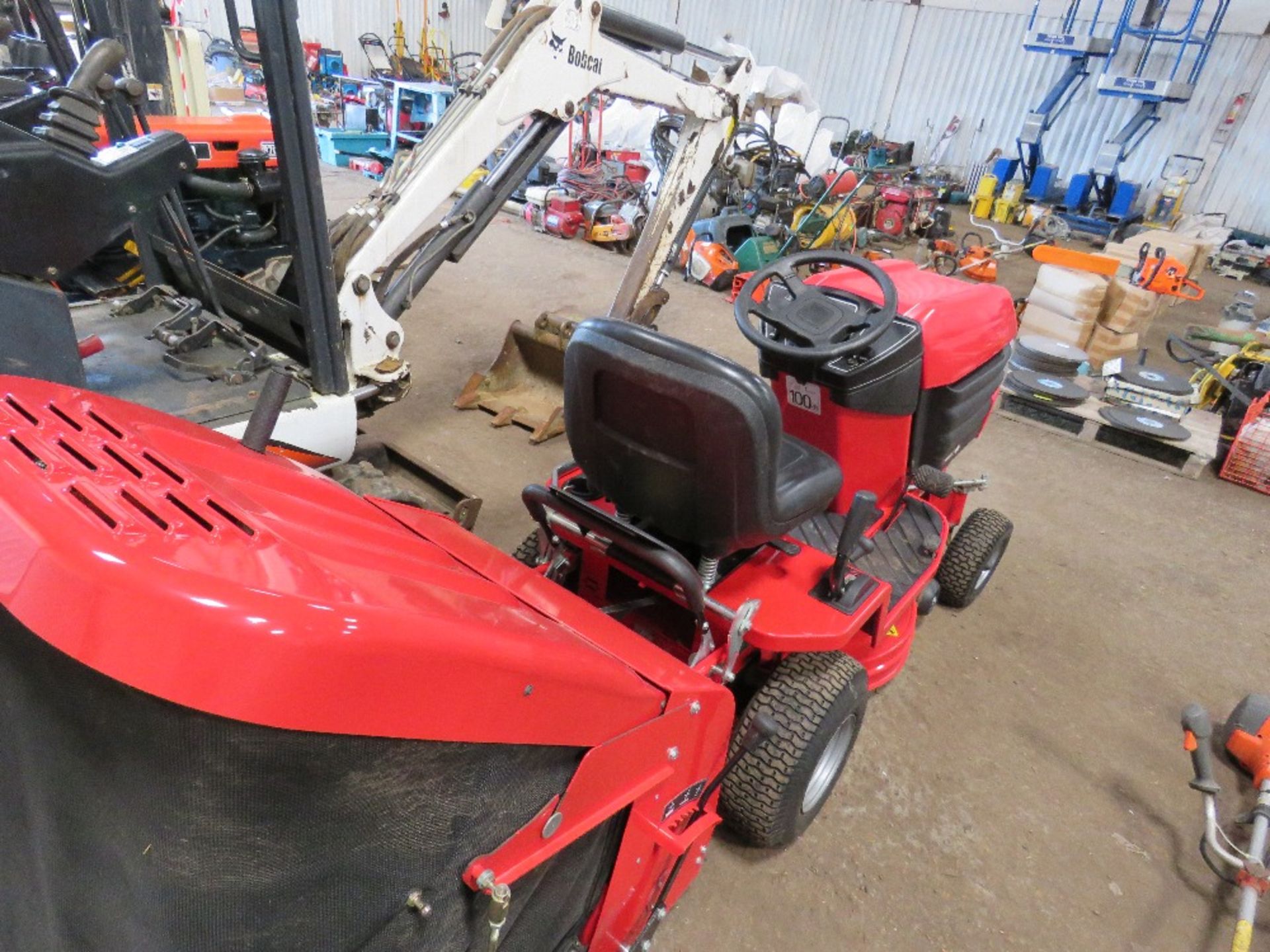 WESTWOOD S150H RIDE ON MOWER WITH COLLECTOR, - Image 3 of 3