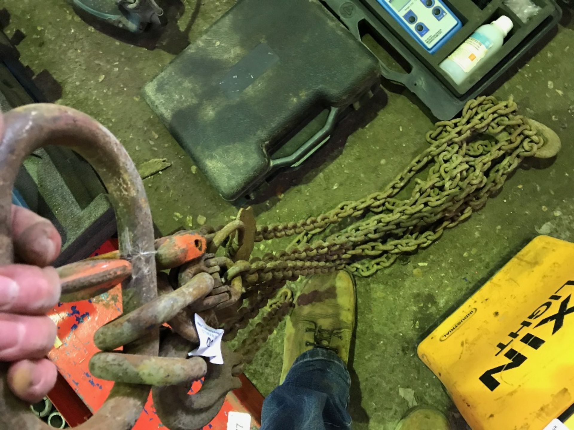 Lifting chains, untested - Image 2 of 2