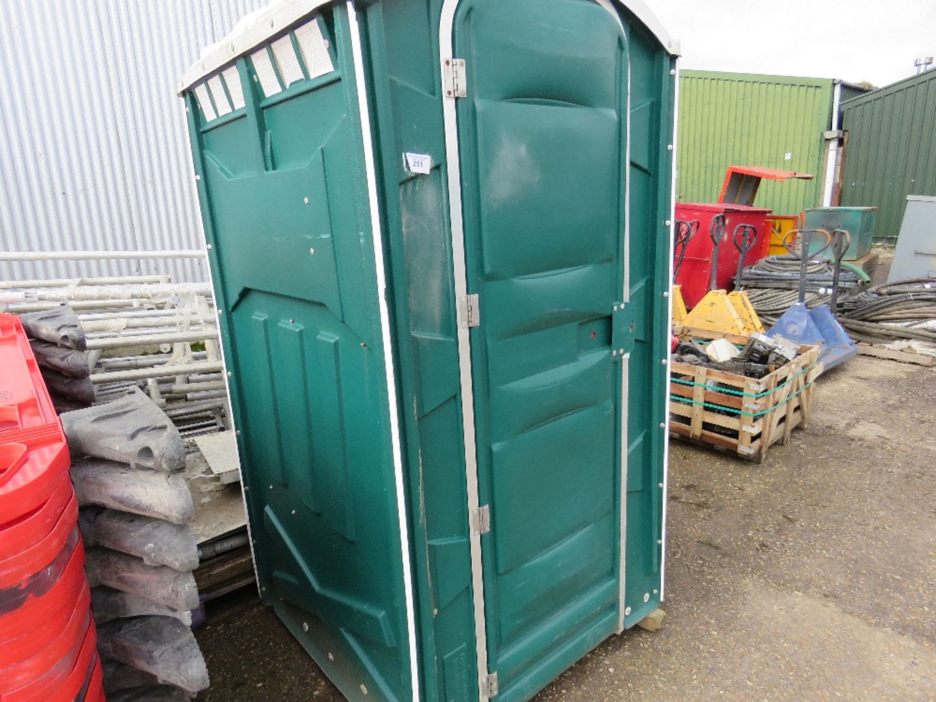 Portable site toilet