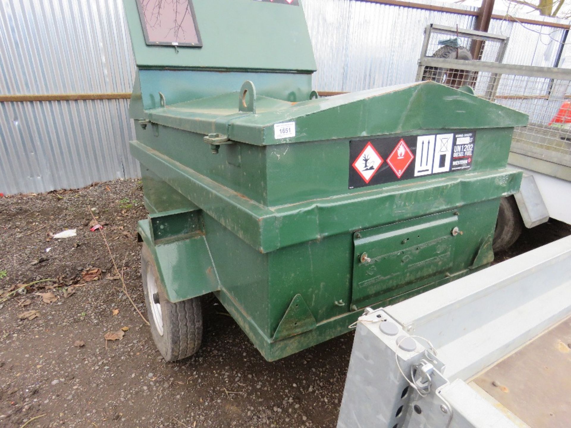 Western single axled 900litre bunded fuel bowser - Image 2 of 4