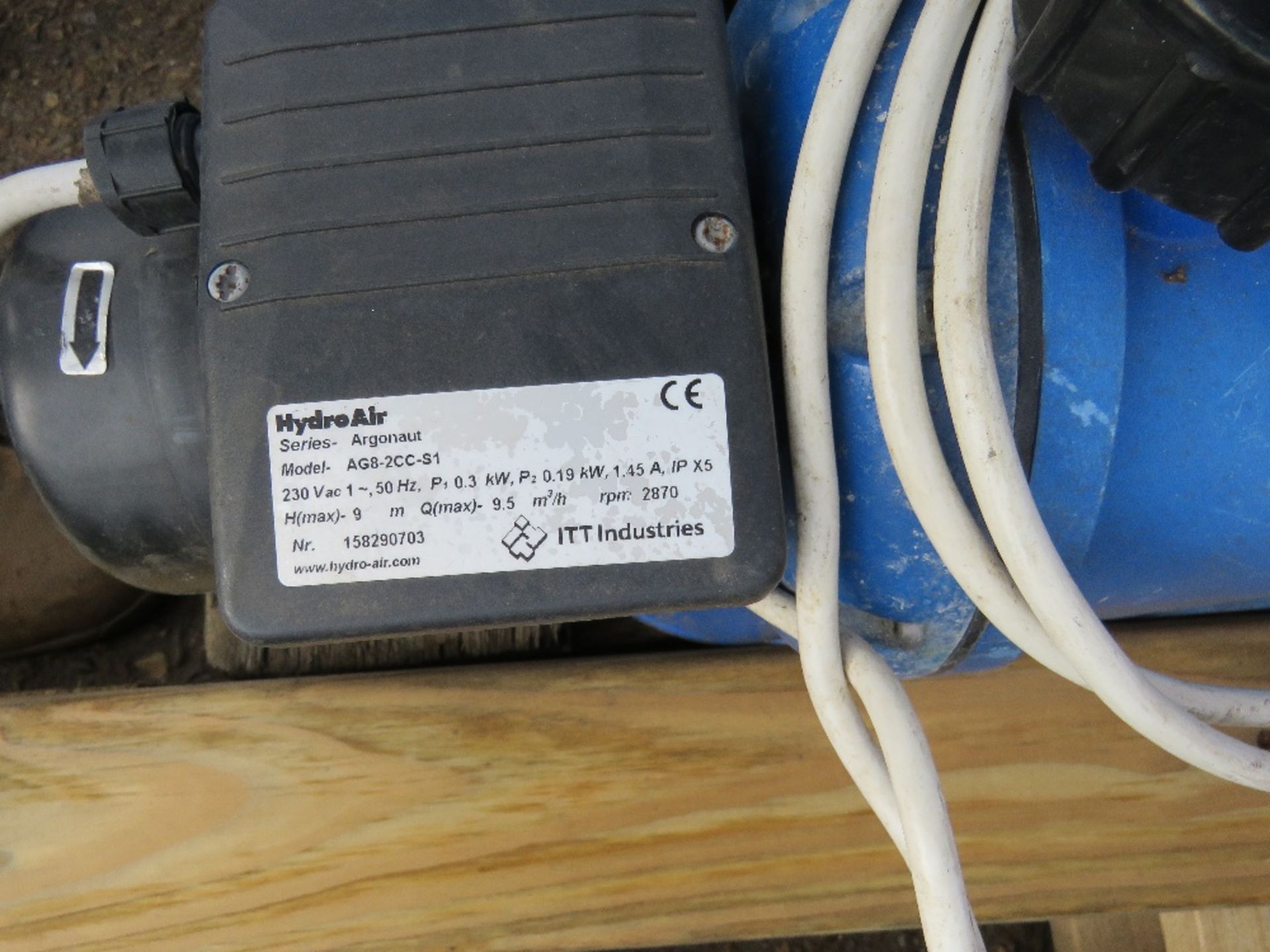 Swimming pool filter and pump system - Image 3 of 5