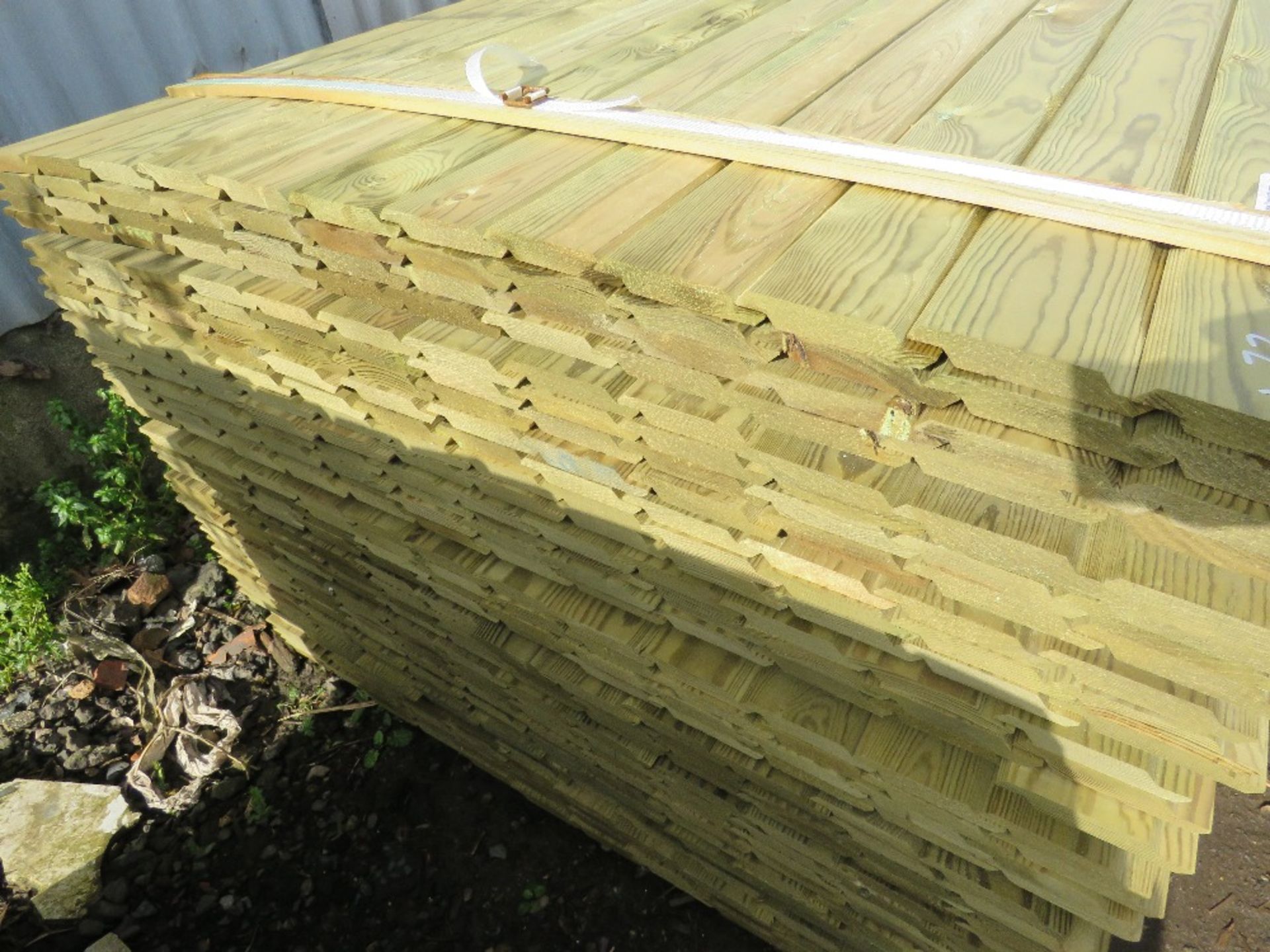 Pack of shiplap timber cladding, 1.73m length x 10cm wide approx. - Image 2 of 2