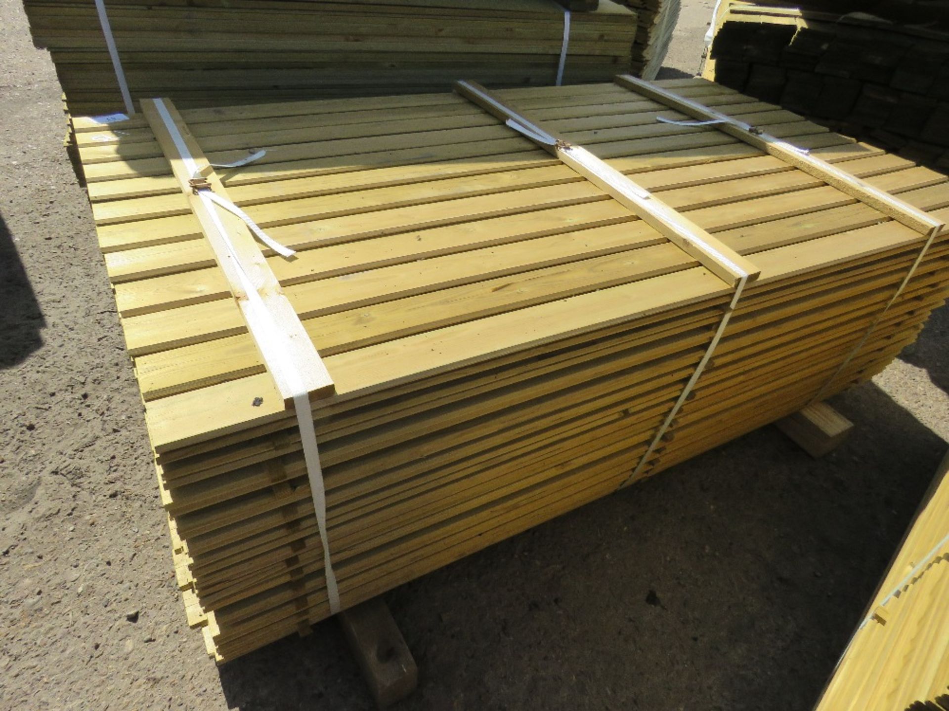 1 X PACK OF SHIPLAP FENCE TIMBER CLADDING @1.74METRE LENGTH X 9CM WIDE - Image 2 of 2