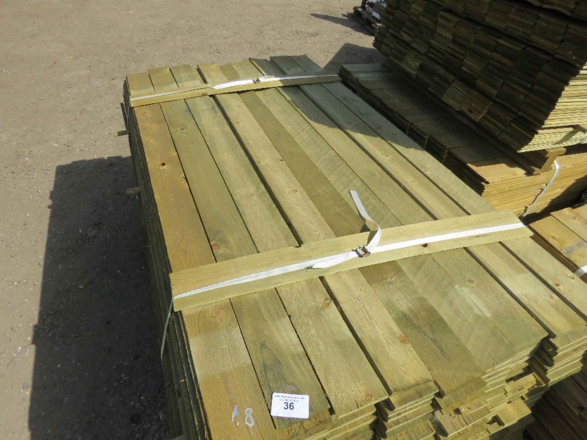 1 X PACK OF FEATHER EDGE TIMBER CLADDING @1.8METRE LENGTH X 10CM WIDE APPROX - Image 2 of 2