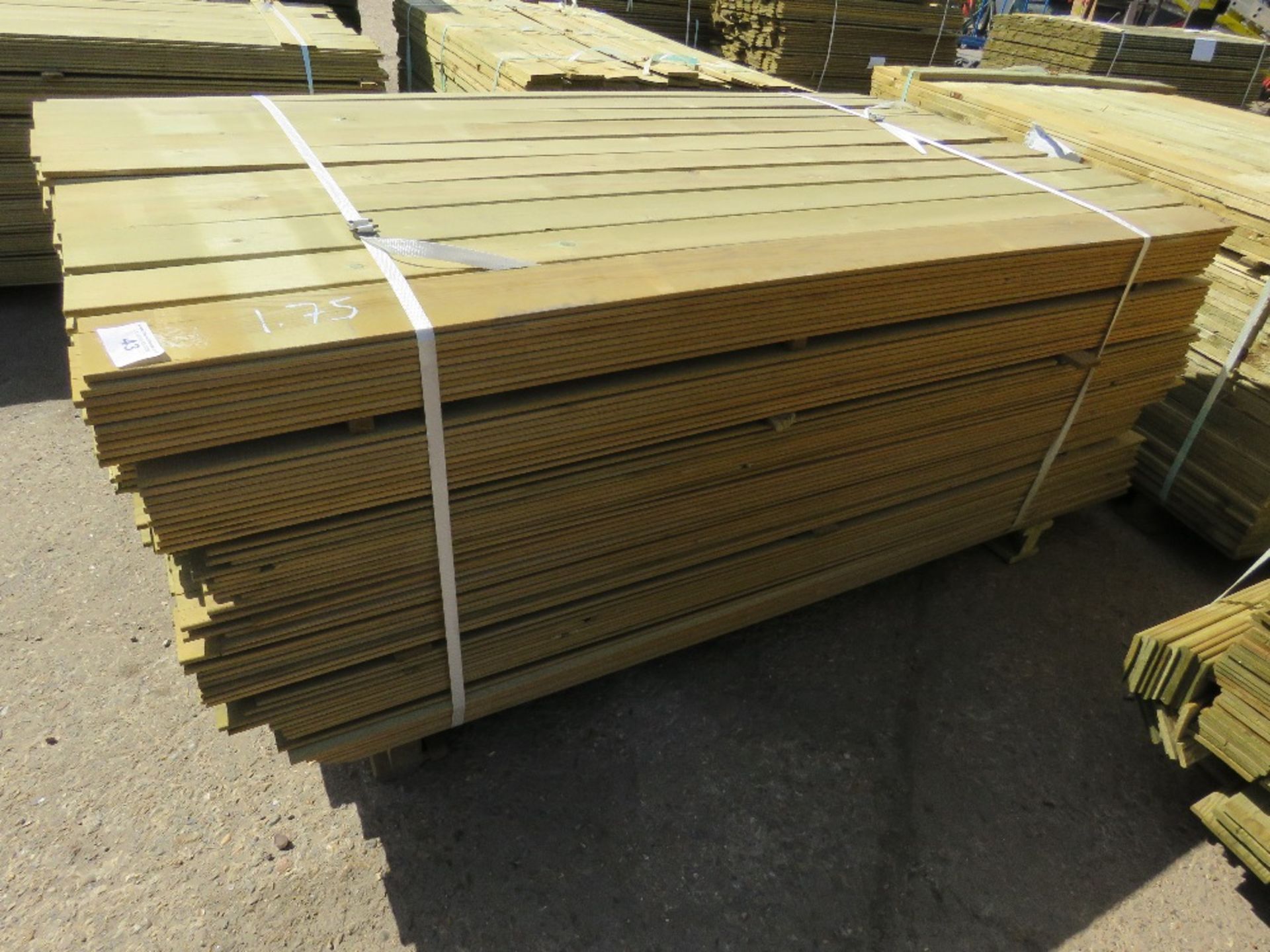 1 X PACK OF FENCE TIMBER CLADDING @1.75METRE LENGTH X 9.5CM WIDE APPROX X 0.8CM DEPTH APPROX - Image 2 of 2