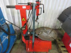 TYRE MACHINE, WORKING WHEN REMOVED