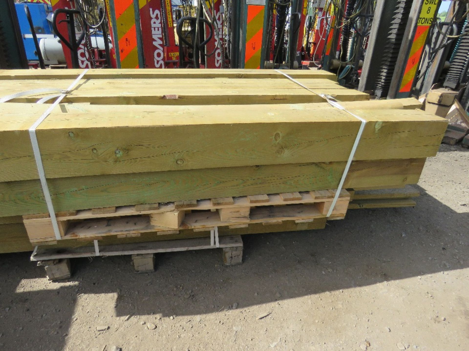 2 X PALLETS OF FENCE POSTS AND GATE POSTS ETC - Image 2 of 3