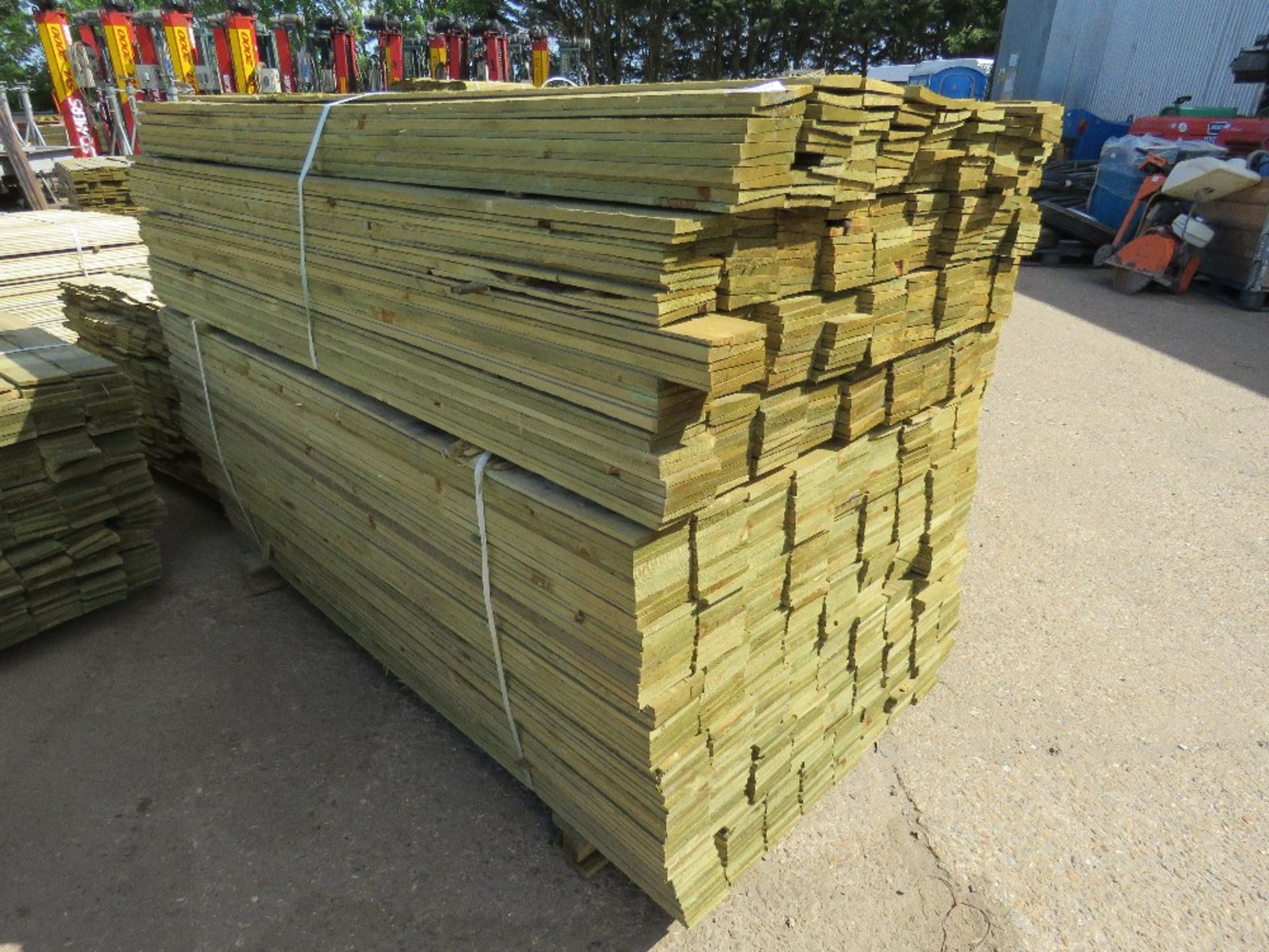 2 X PACK OF FEATHER EDGE TIMBER CLADDING @1.8METRE LENGTH X 10CM WIDE APPROX - Image 2 of 3