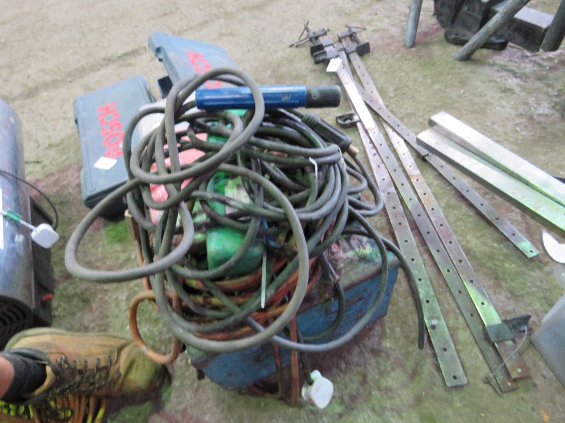 2 X SIP 140 240VOLT ARC WELDERS PLUS RODS AND LEADS, DIRECT FROM COMPANY LIQUIDATION - Image 3 of 3