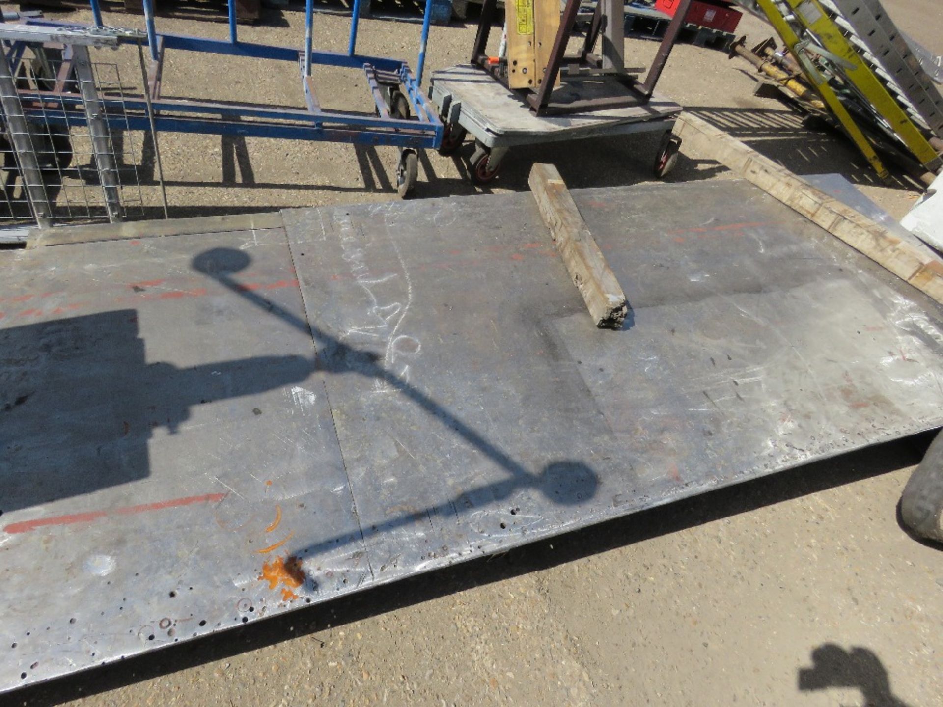 2X HEAVY DUTY WELDING TABLES/BENCHES sourced from company liquidation - Image 2 of 4