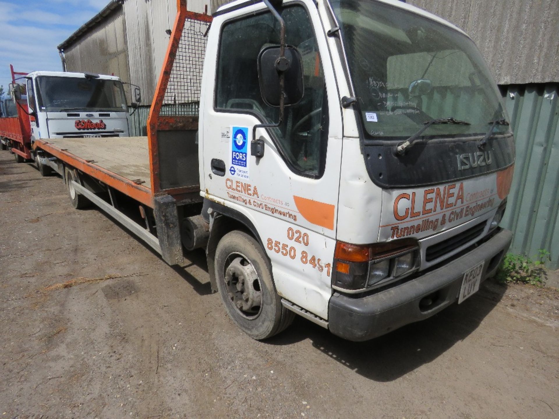 ISUZU NQR FLAT BED 7500KG RATED PLANT TRUCK, 19FT BODY (INCLUDING SMALL BEAVERTAIL) RAMPS NOT INCLU