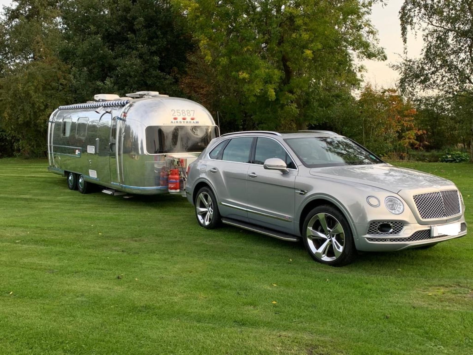 1971 Airstream Land Yacht caravan trailer - Image 10 of 10