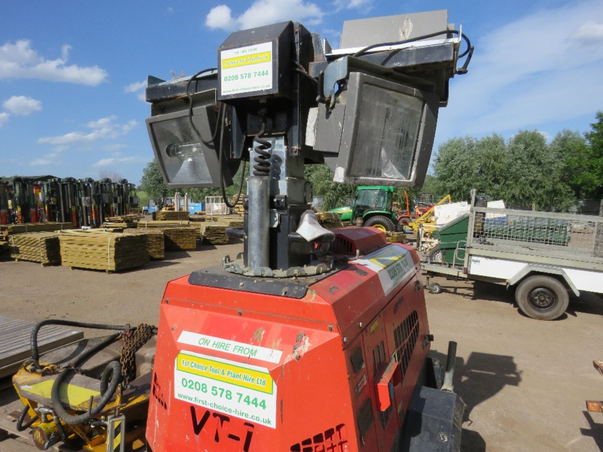 VT1 Eco lighting tower yr2010. Runs, makes power and lifts. PN: 8870FC - Image 5 of 5