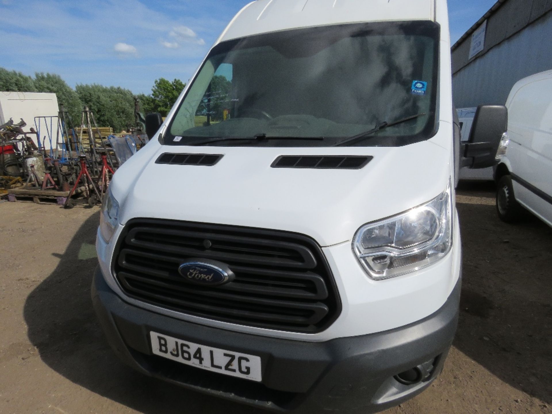 FORD TRANSIT LWB HIGH TOP PANEL VAN REG:BJ64 LZG. PREVIOUSLY USED AS FITTER'S VEHICLE SO HAS RACKIN - Image 2 of 11