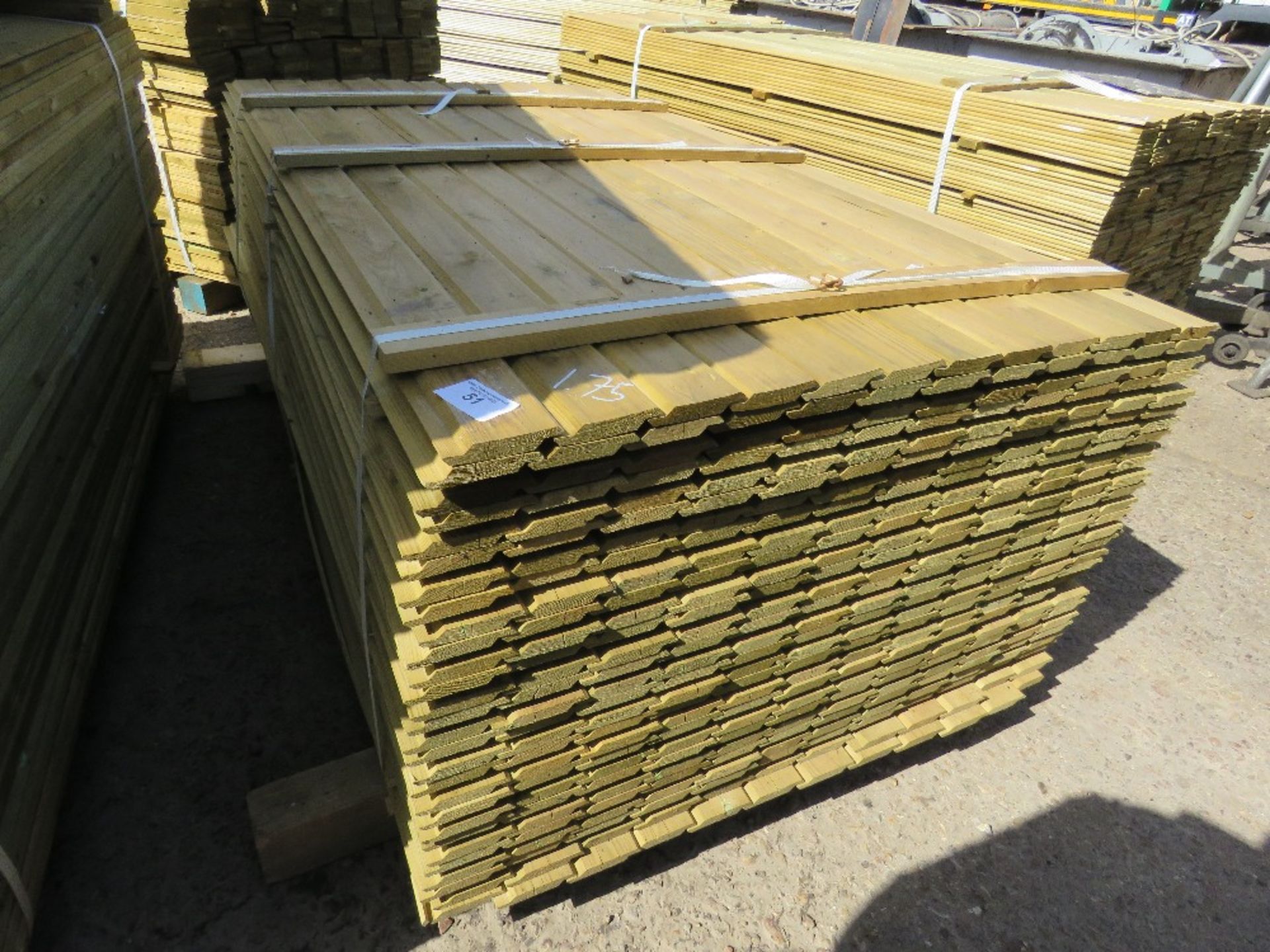 1 X PACK OF SHIPLAP FENCE TIMBER CLADDING @1.74METRE LENGTH X 9CM WIDE