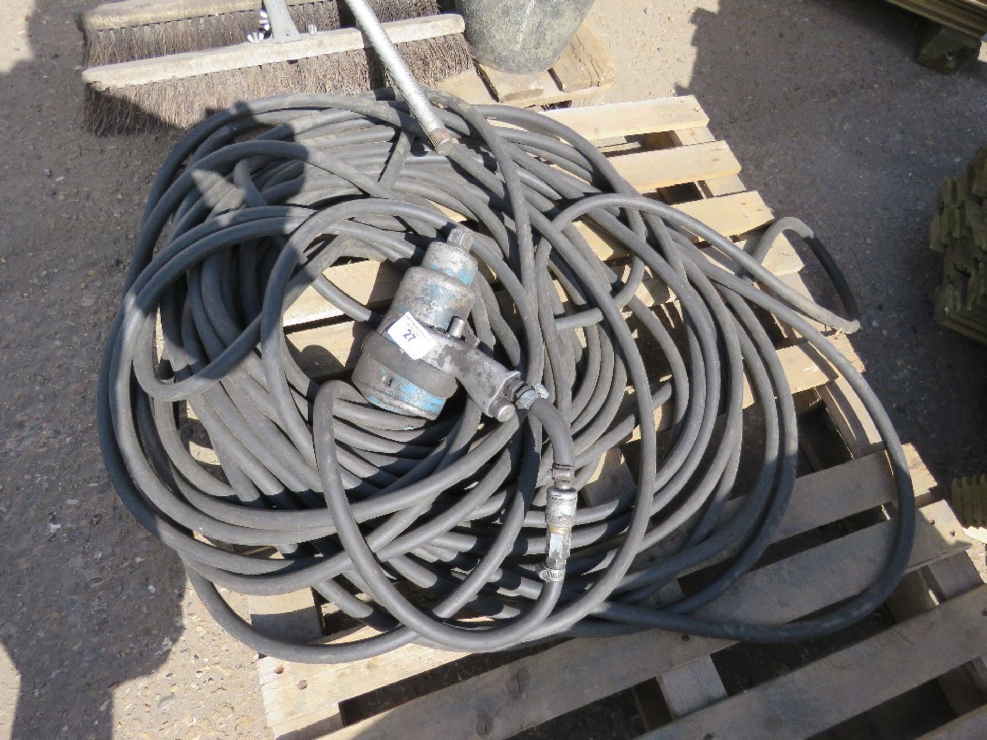 PALLET CONTAINING HEAVY DUTY AIR WRENCH PLUS SOCKETS AND AIR HOSE, EX COMPANY LIQUIDATION