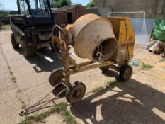 BENFORD CT2 DIESEL SITE MIXER, HANDLE START LISTER DIESEL. SEEN TO START,RUN AND TURN, DRUM IS NICE